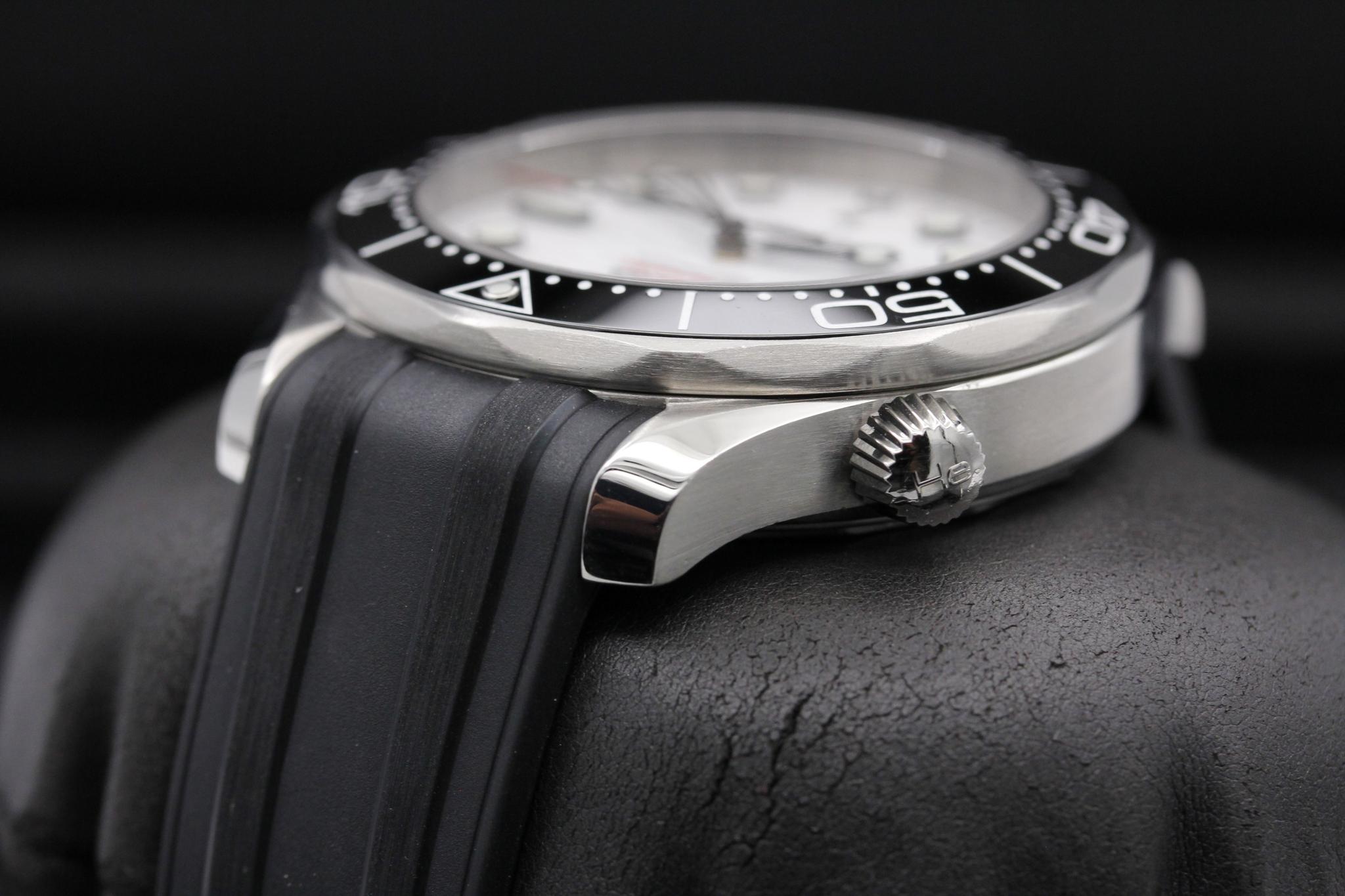Watch Image 5