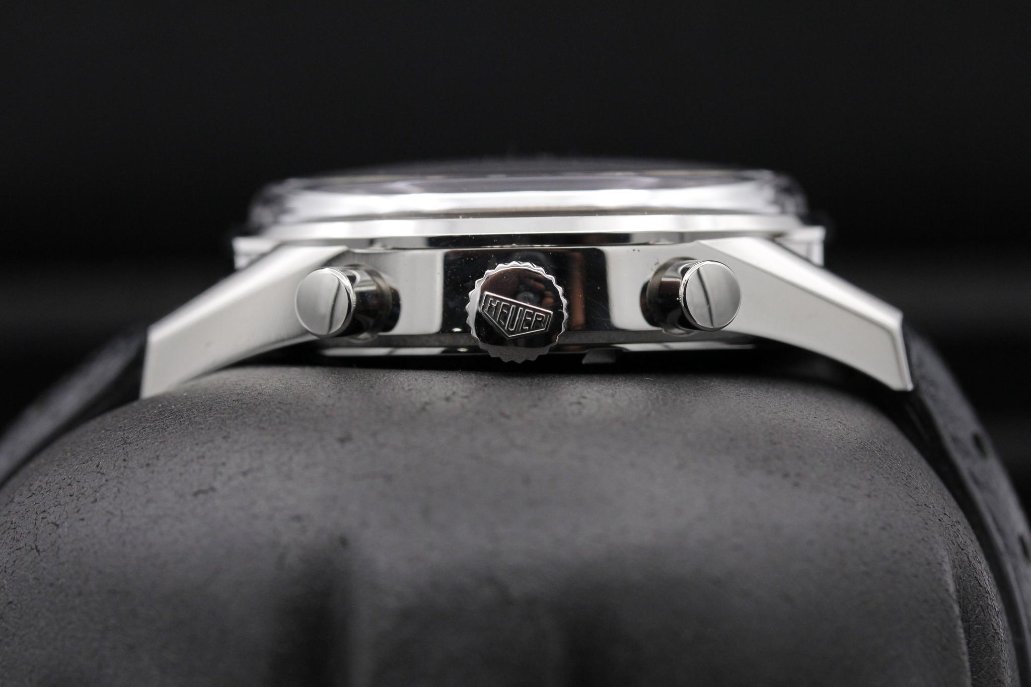 Watch Image 3