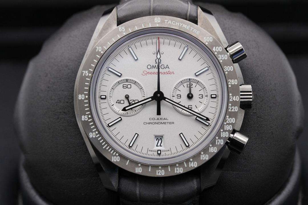Omega Speedmaster Grey Side of the Moon 311.93.44.51.99.002