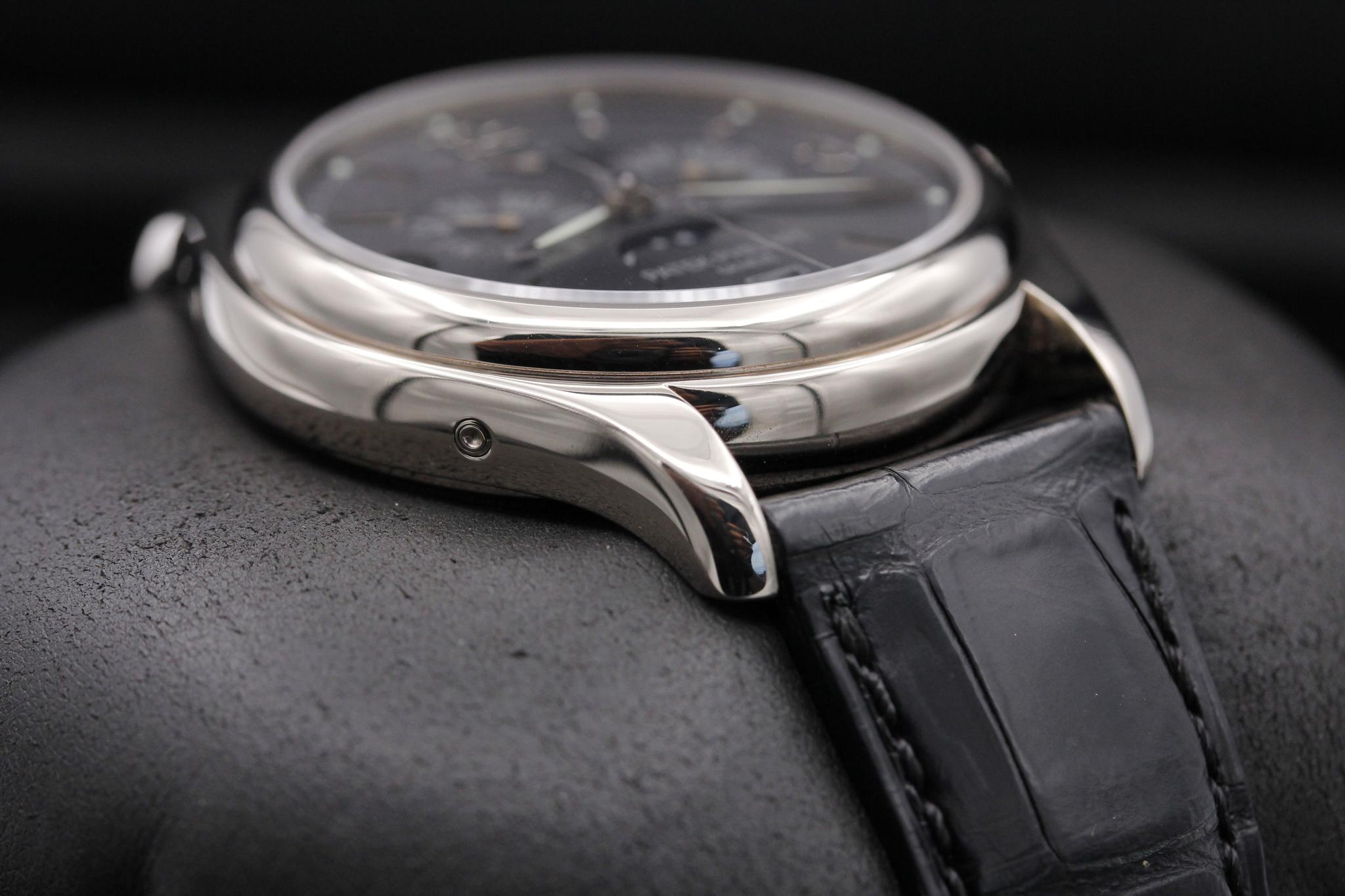 Watch Image 6