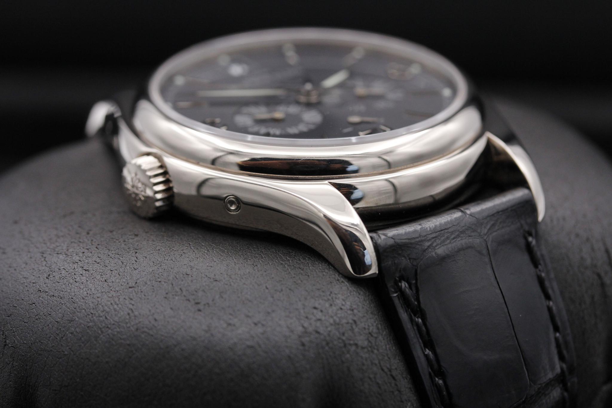 Watch Image 4