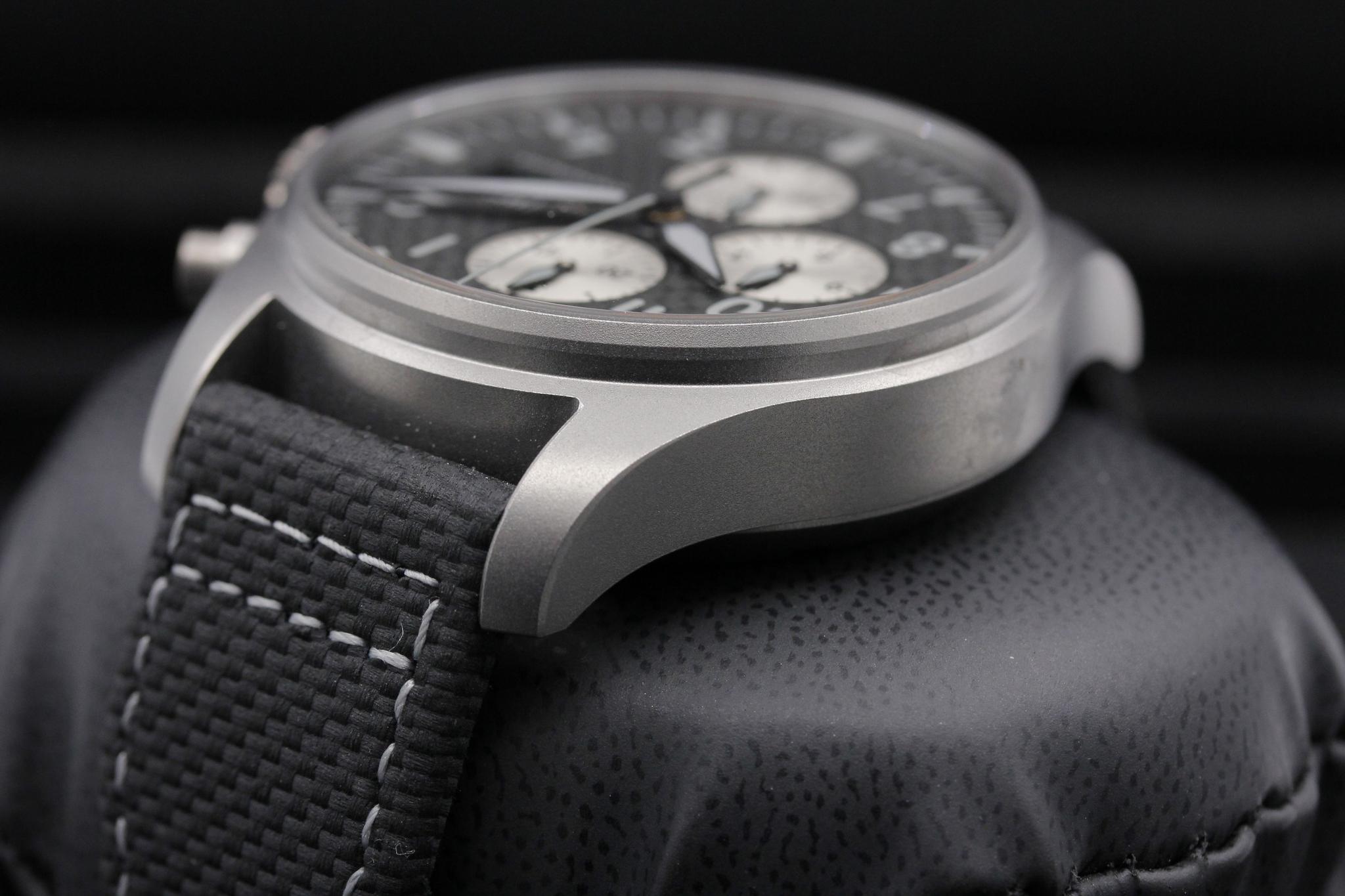 Watch Image 5