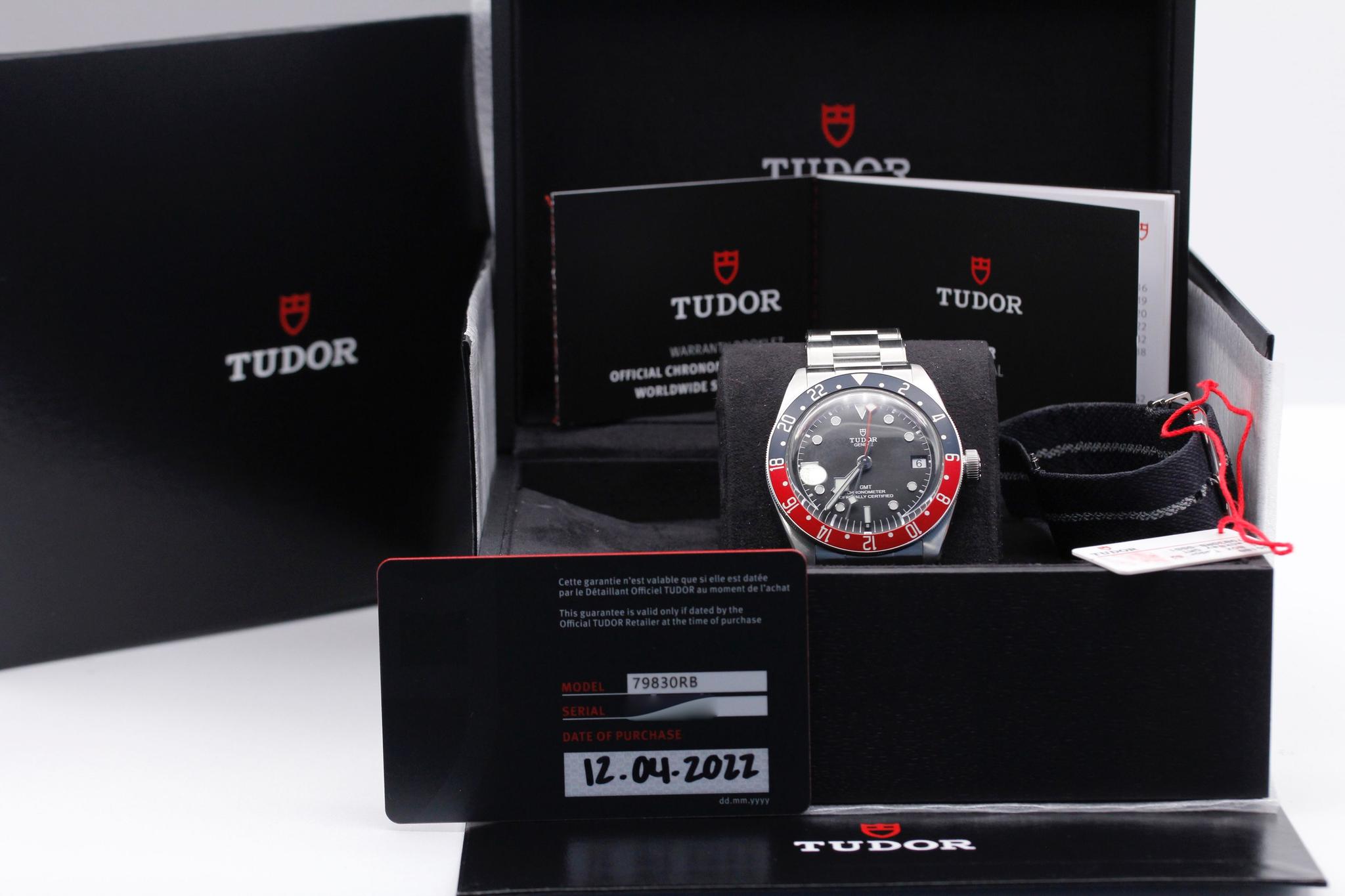 Watch Image 11