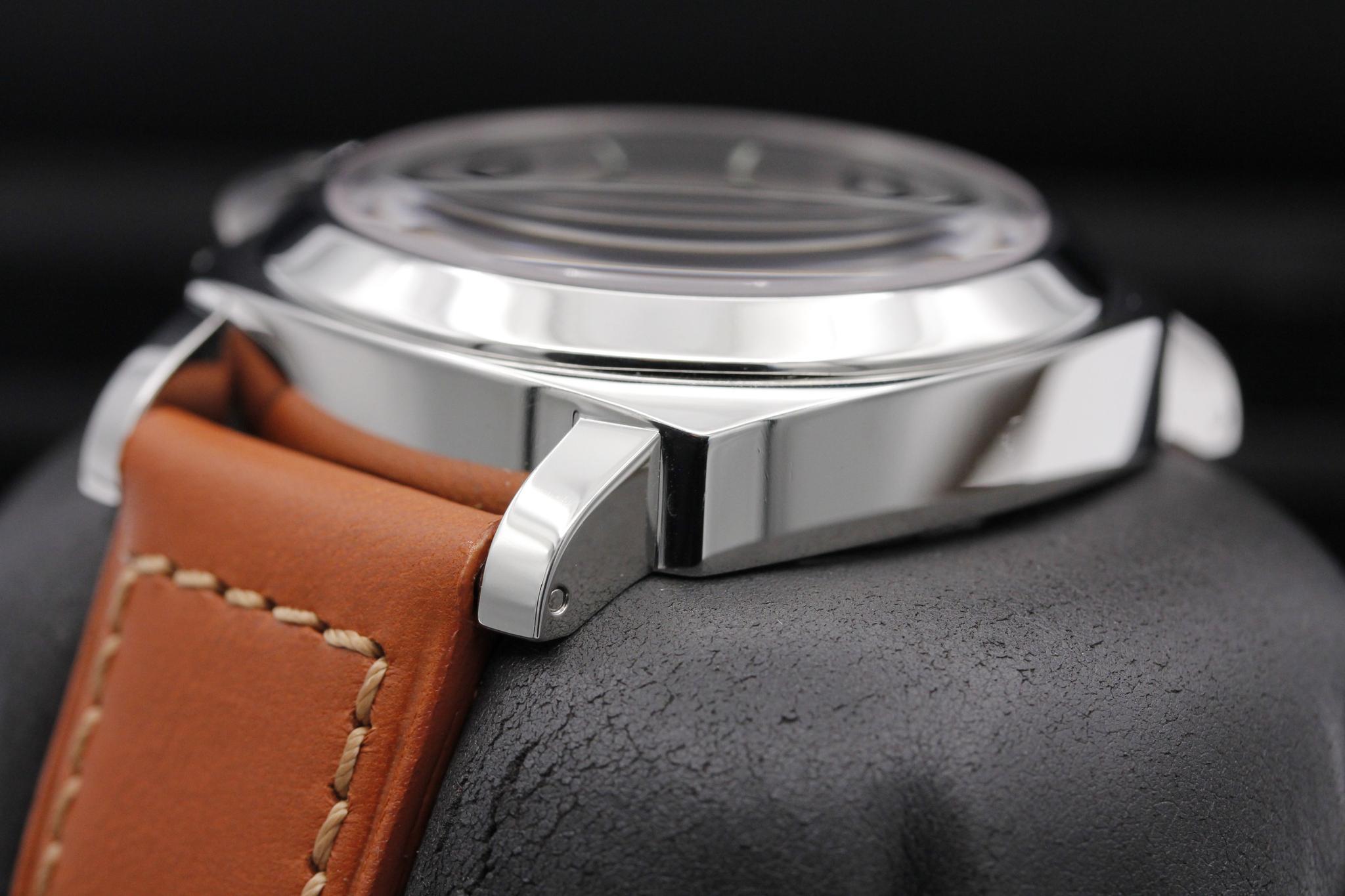 Watch Image 5