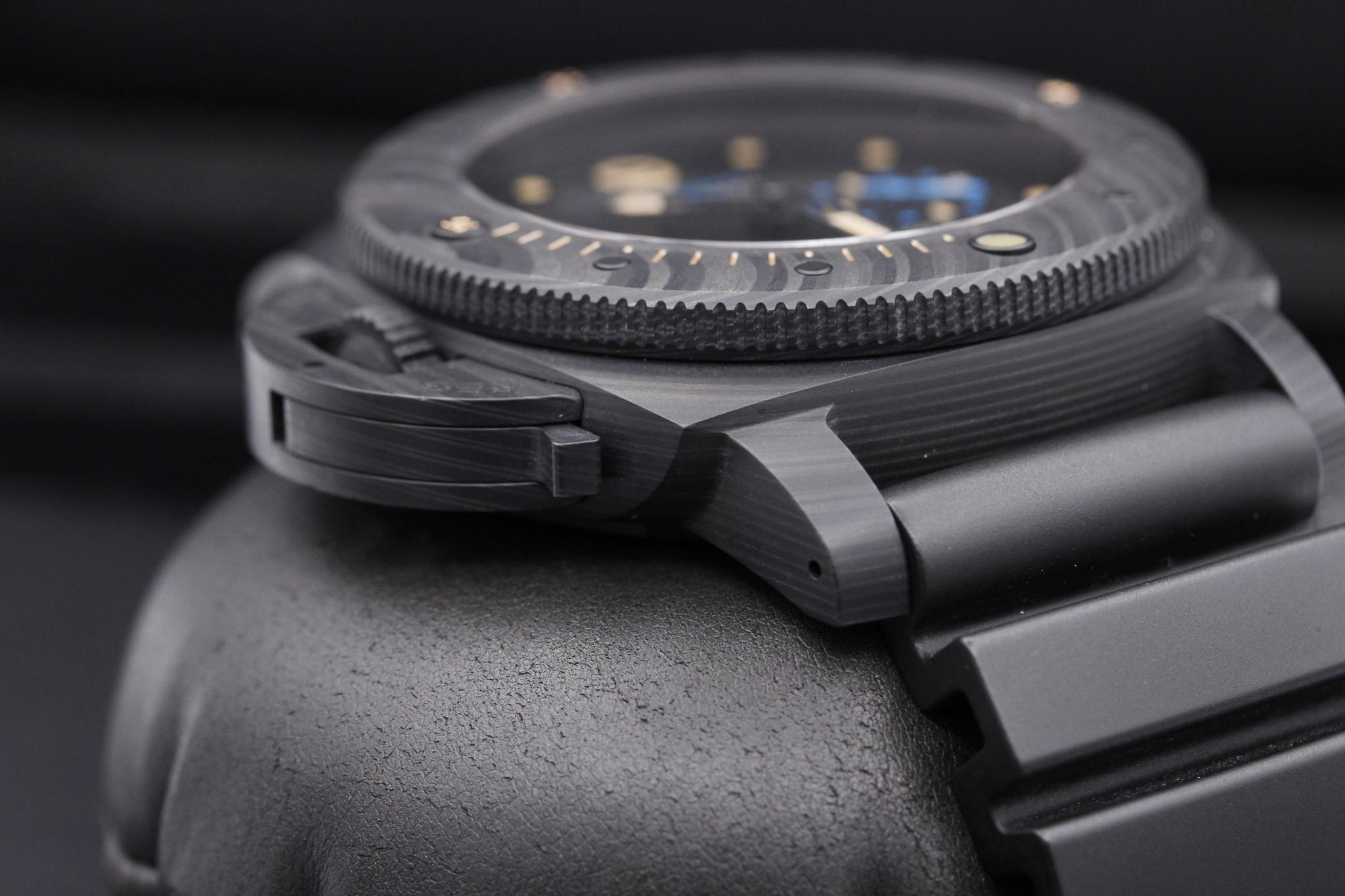 Watch Image 4