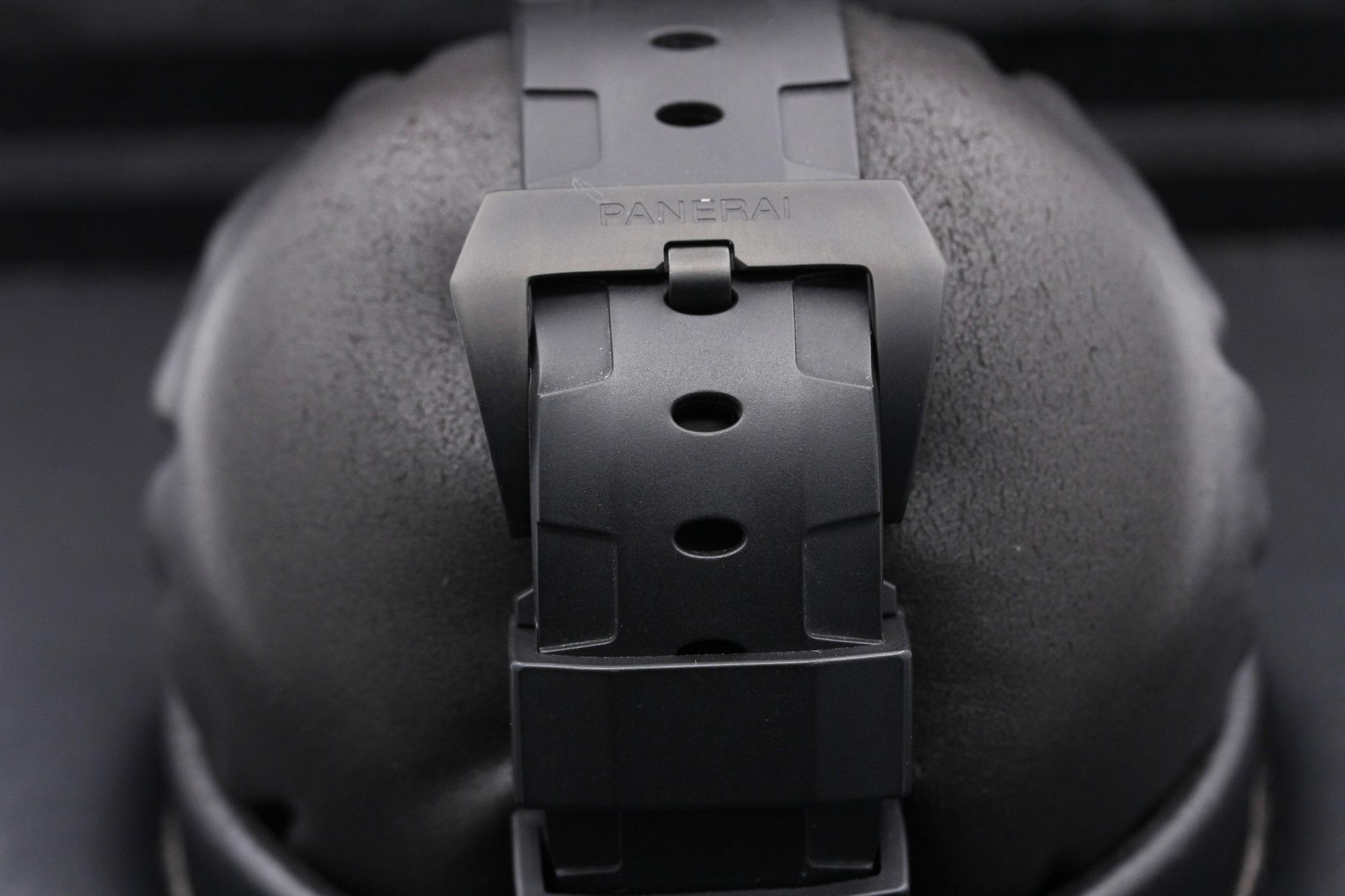 Watch Image 8