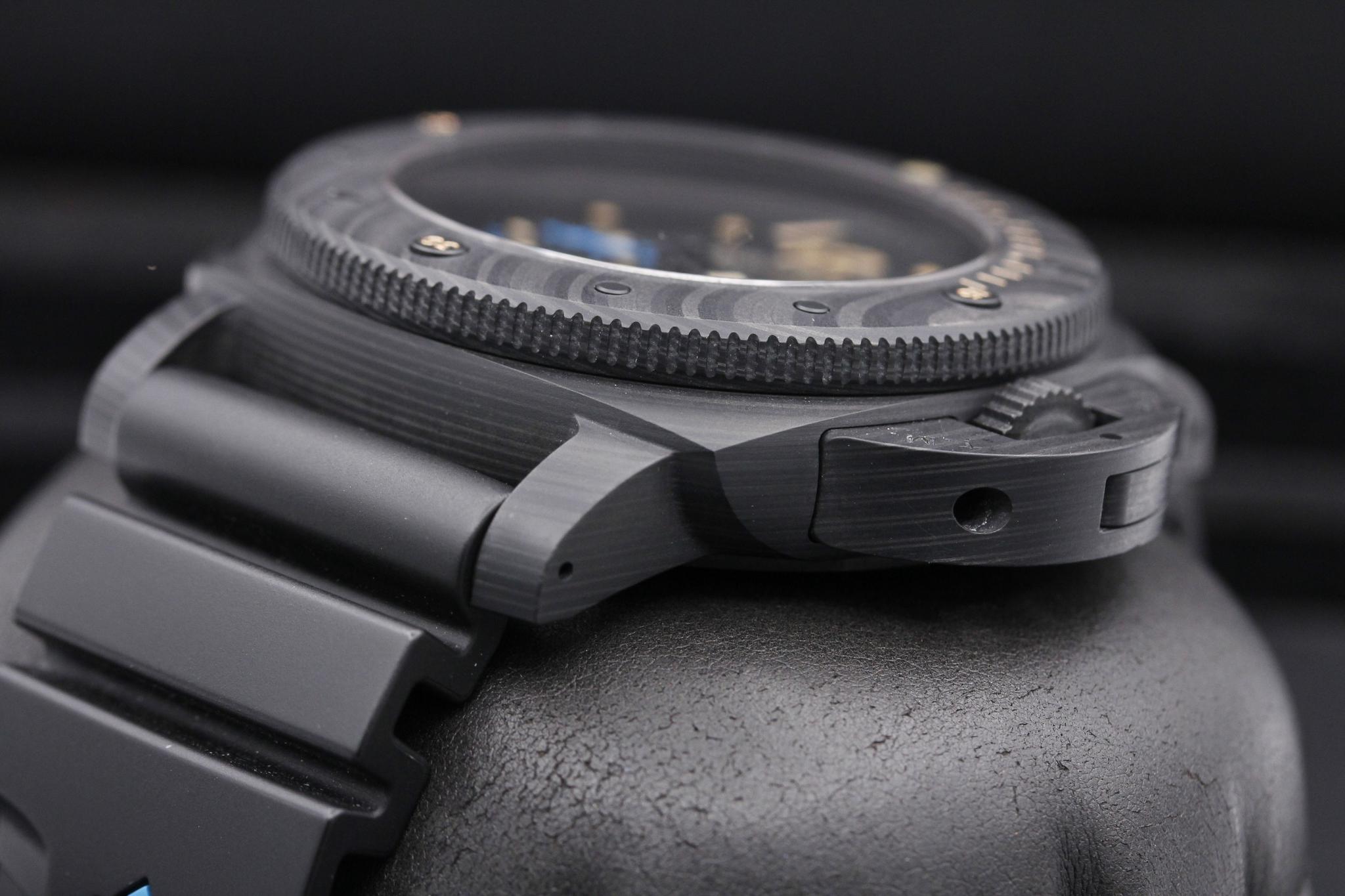 Watch Image 2
