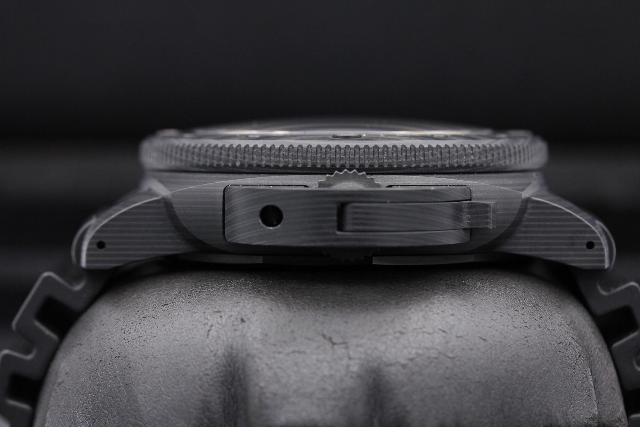 Watch Image 3