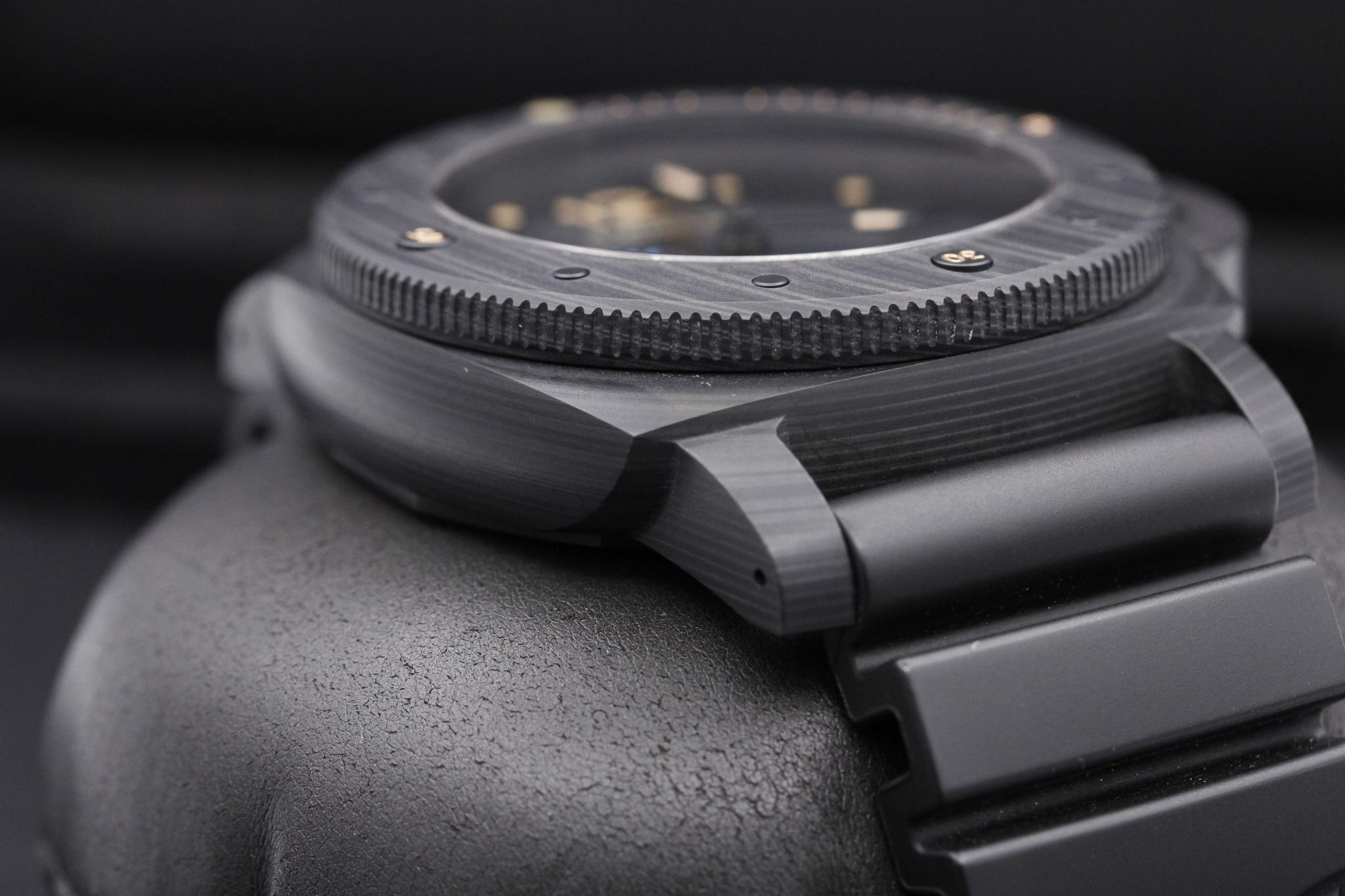Watch Image 6
