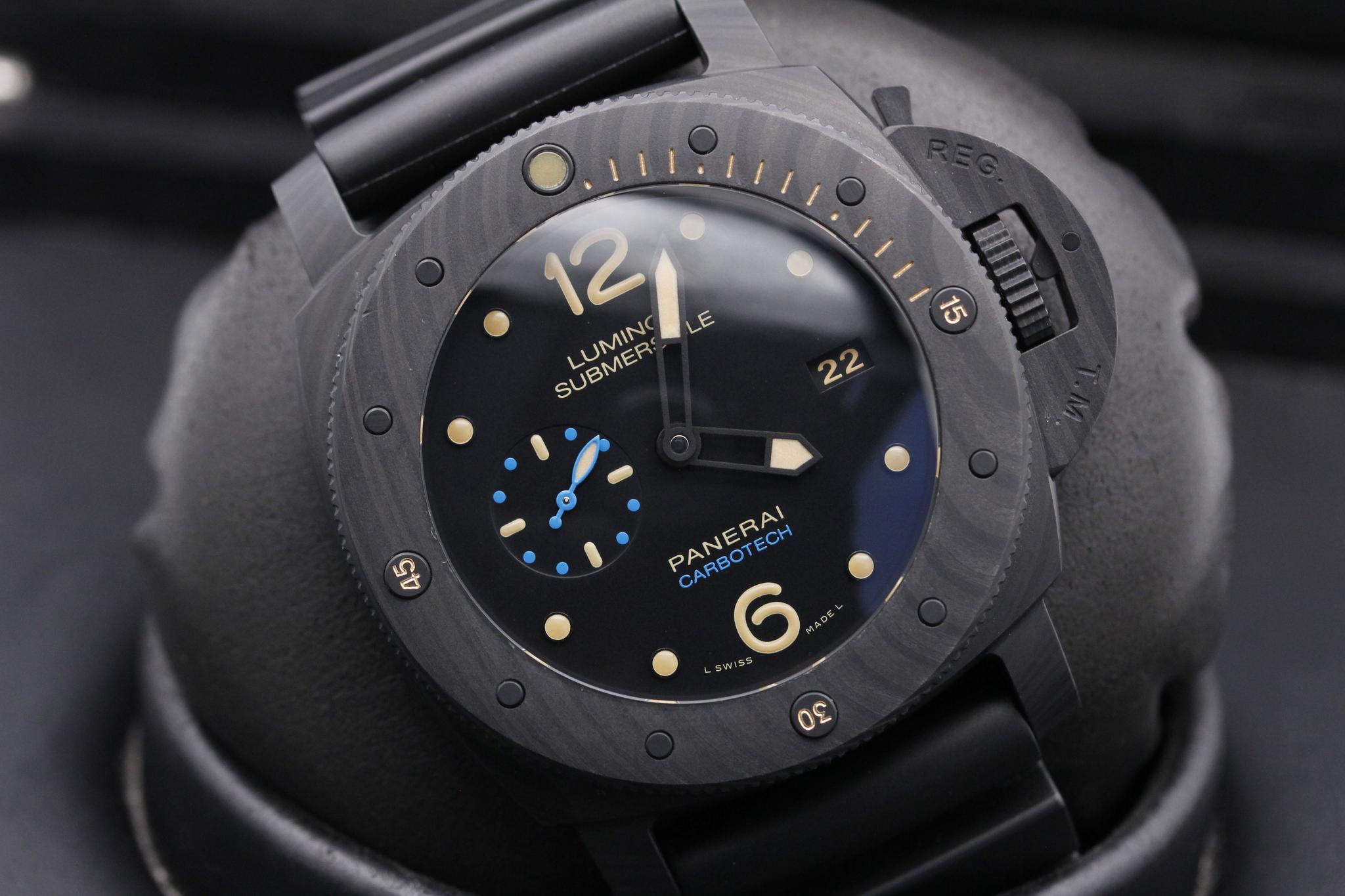 Watch Image 10