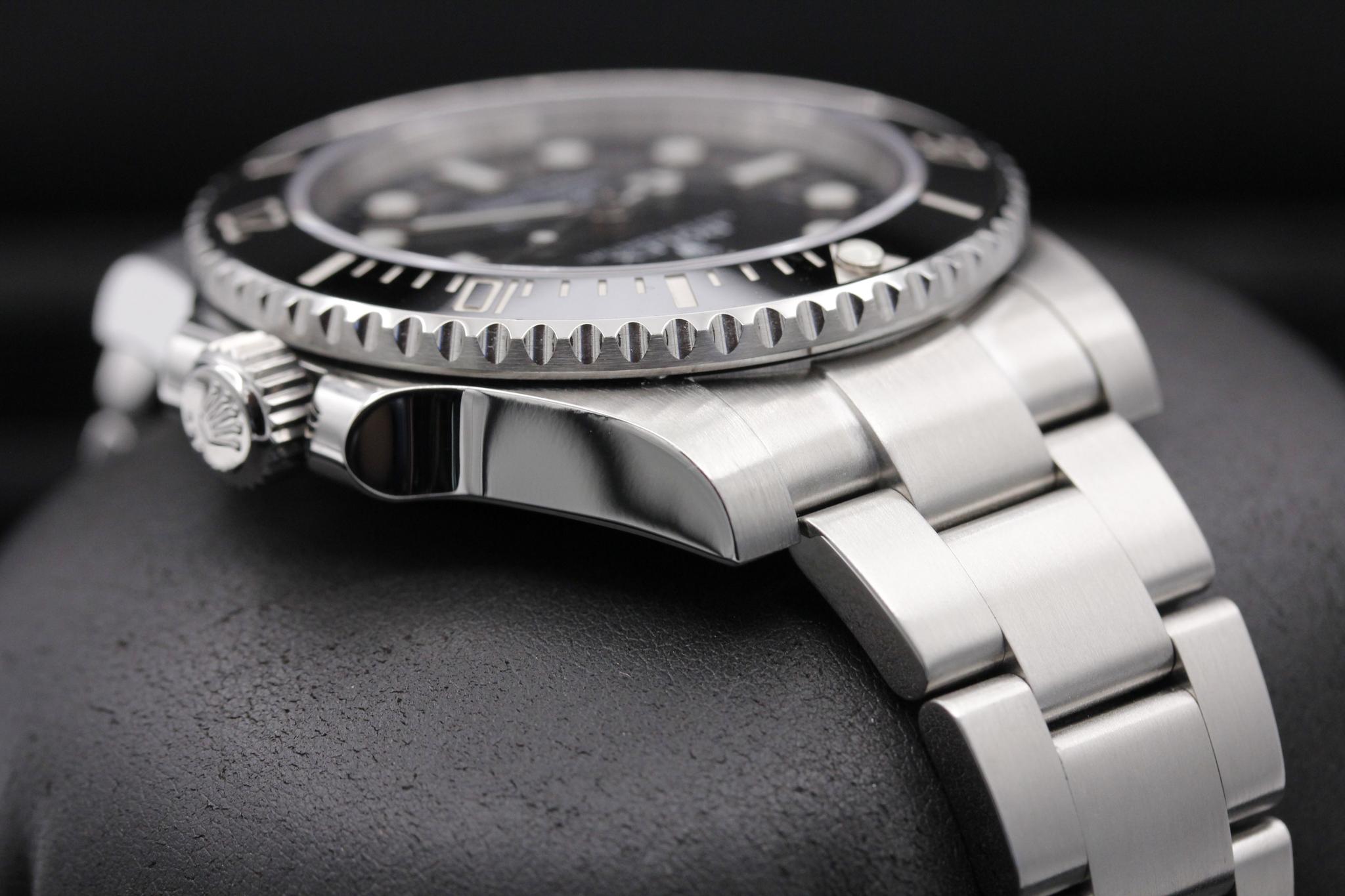 Watch Image 4
