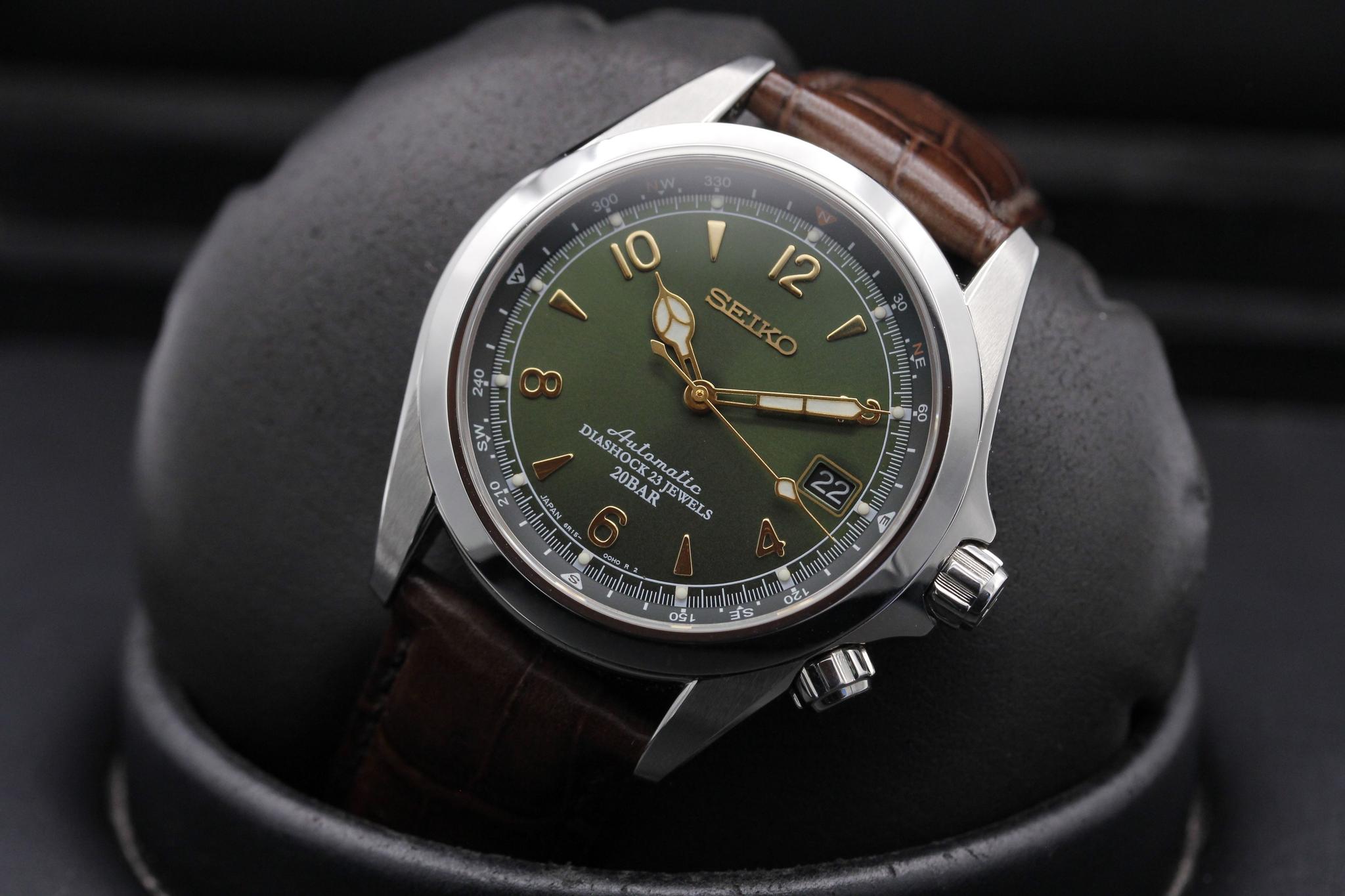 Watch Image 9