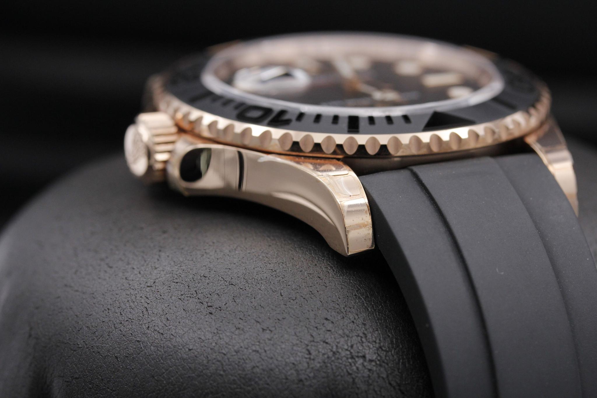 Watch Image 4