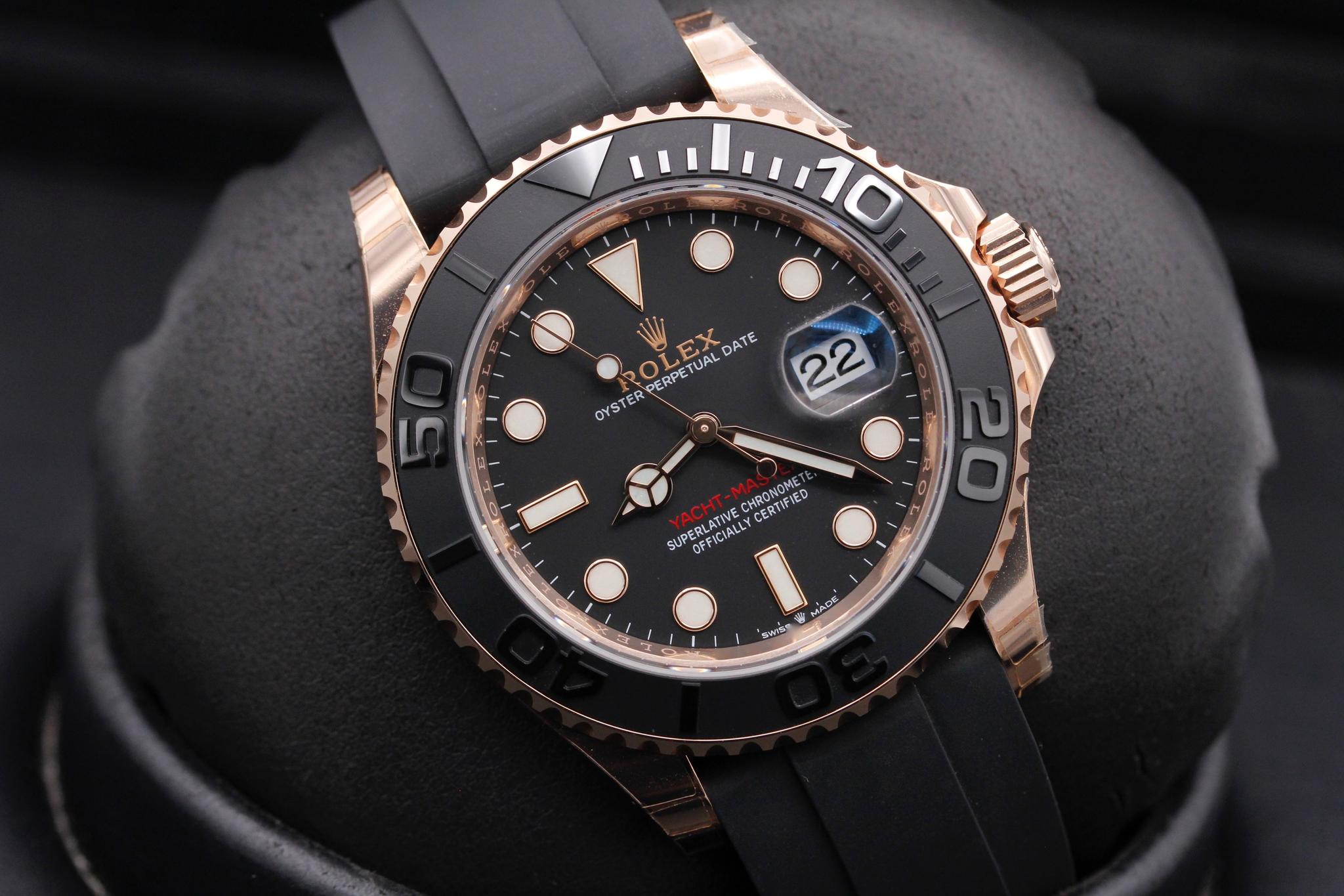 Watch Image 10