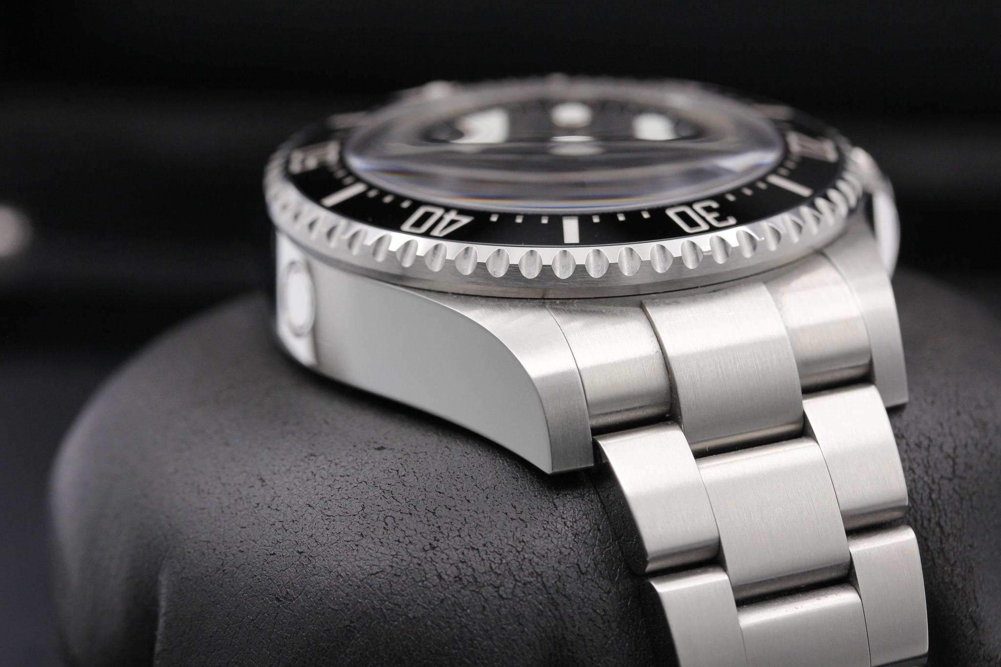 Watch Image 5