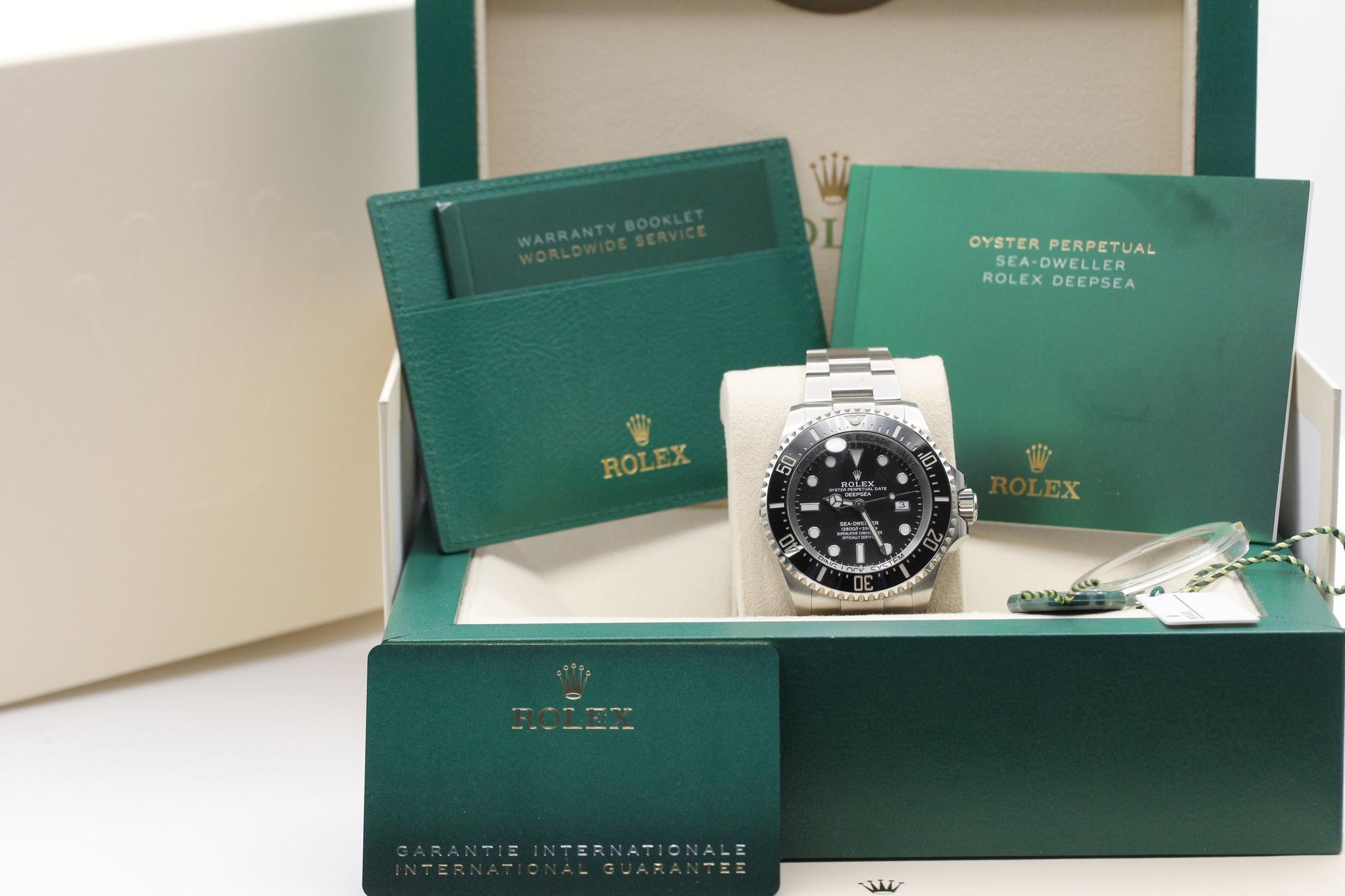 Watch Image 10