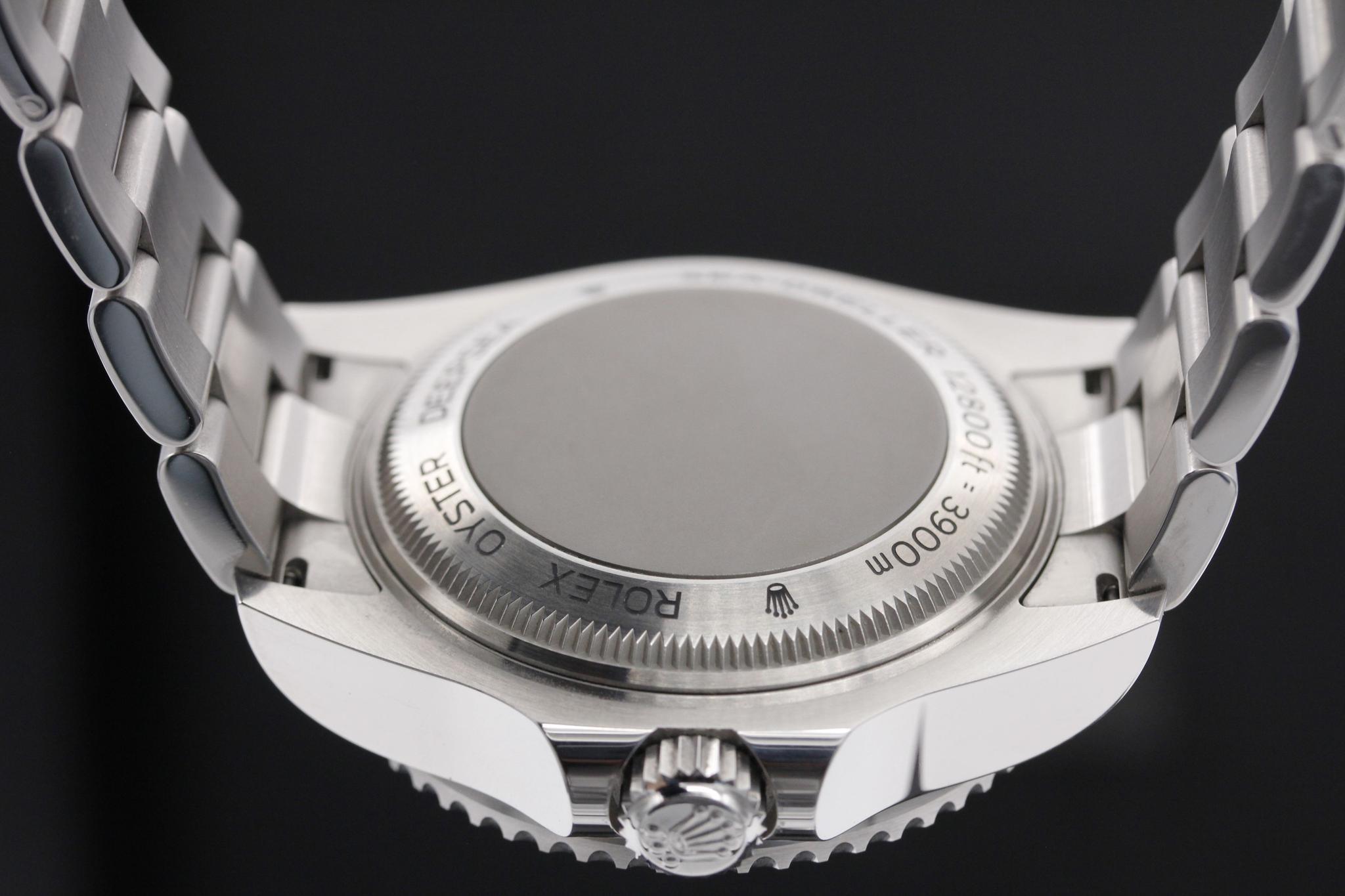 Watch Image 6