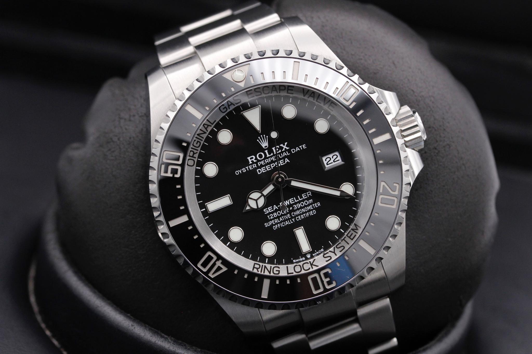 Watch Image 9