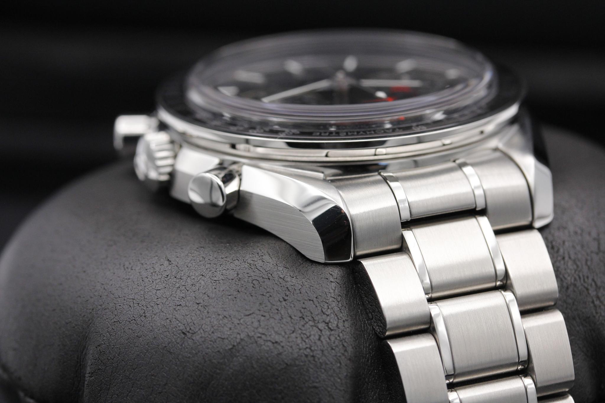 Watch Image 4