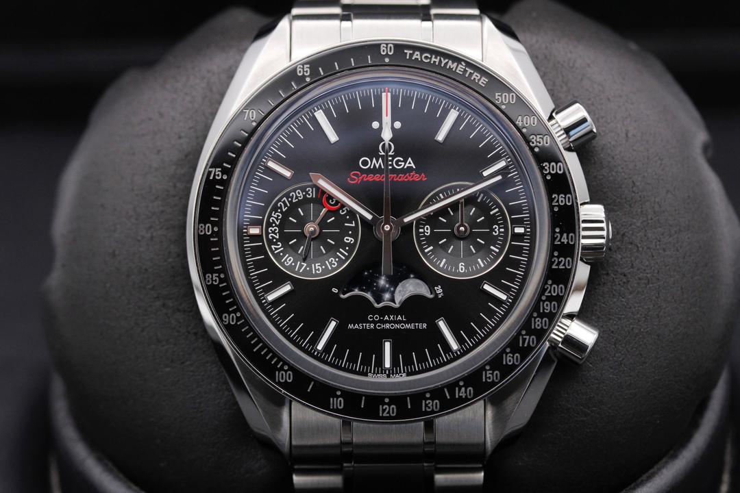 Omega Speedmaster Moonphase 304.30.44.52.01.001
