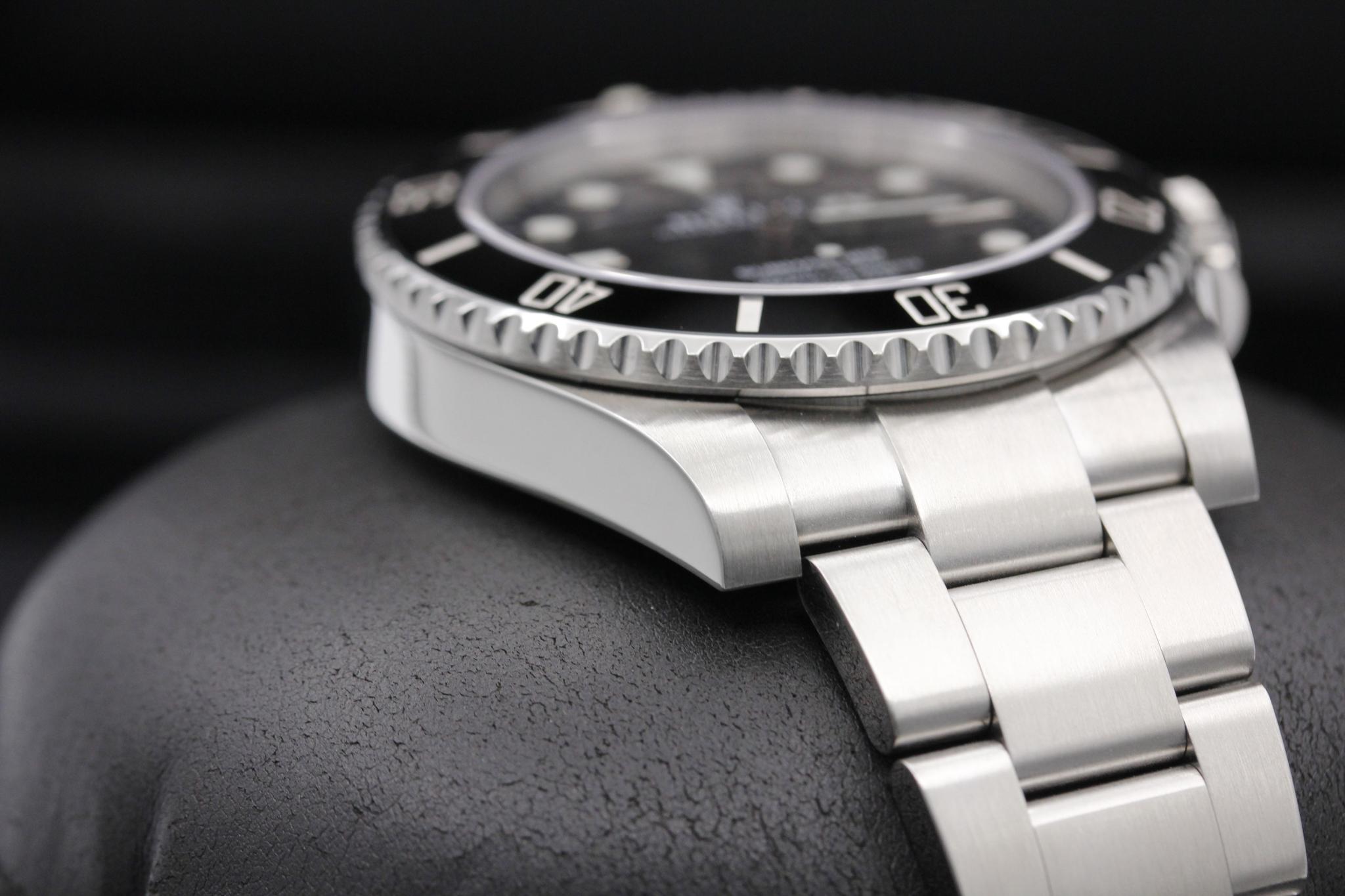 Watch Image 6