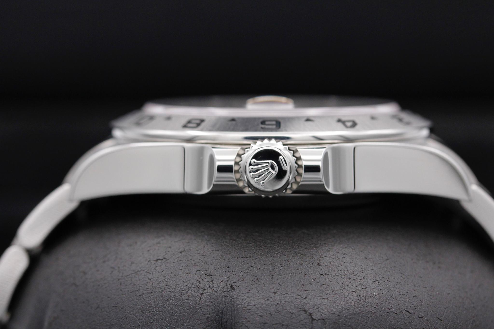 Watch Image 3