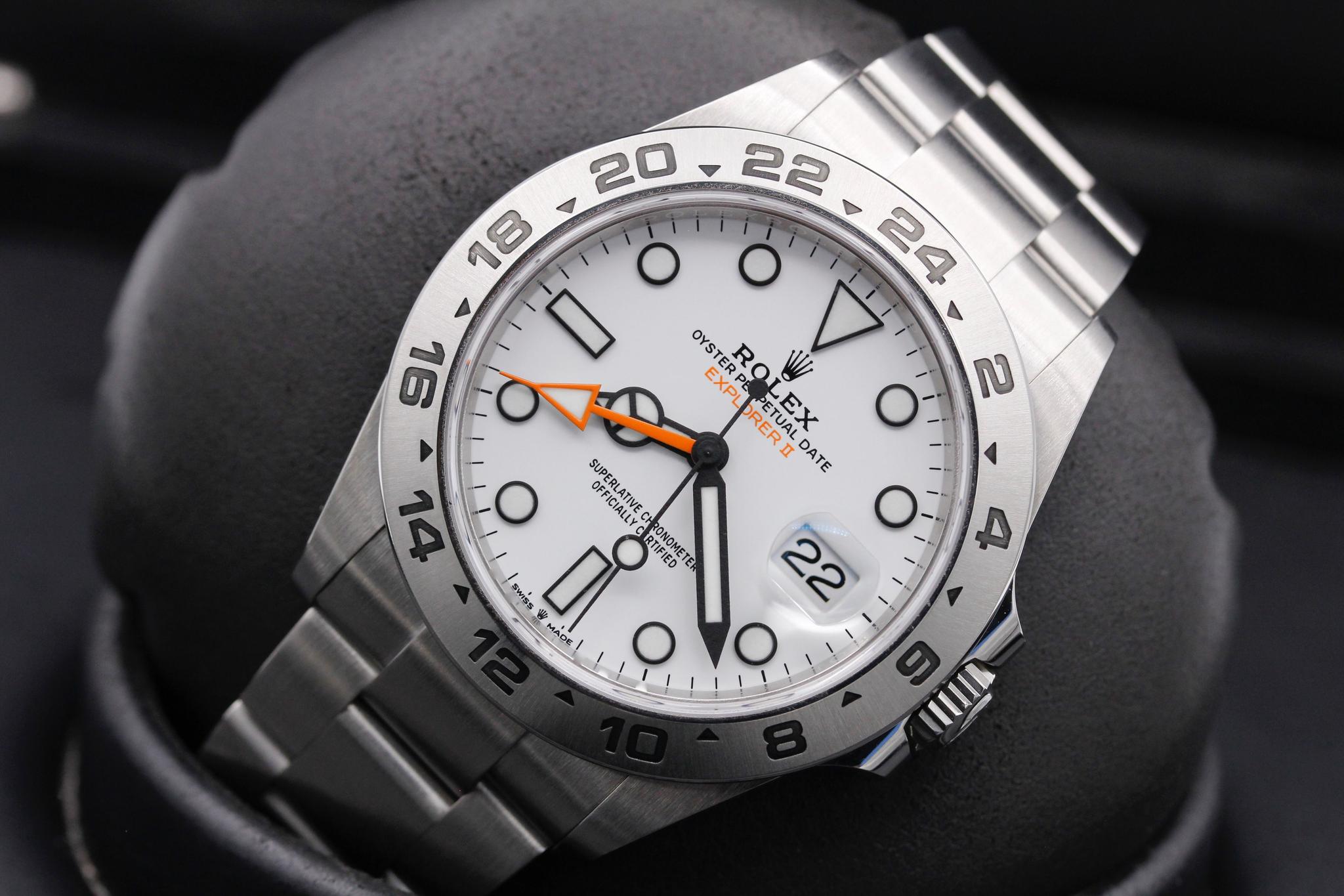Watch Image 9