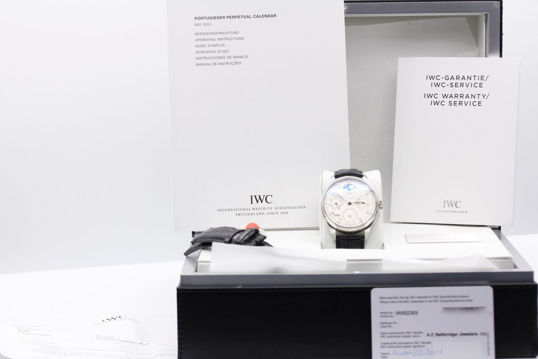 Watch Image 11