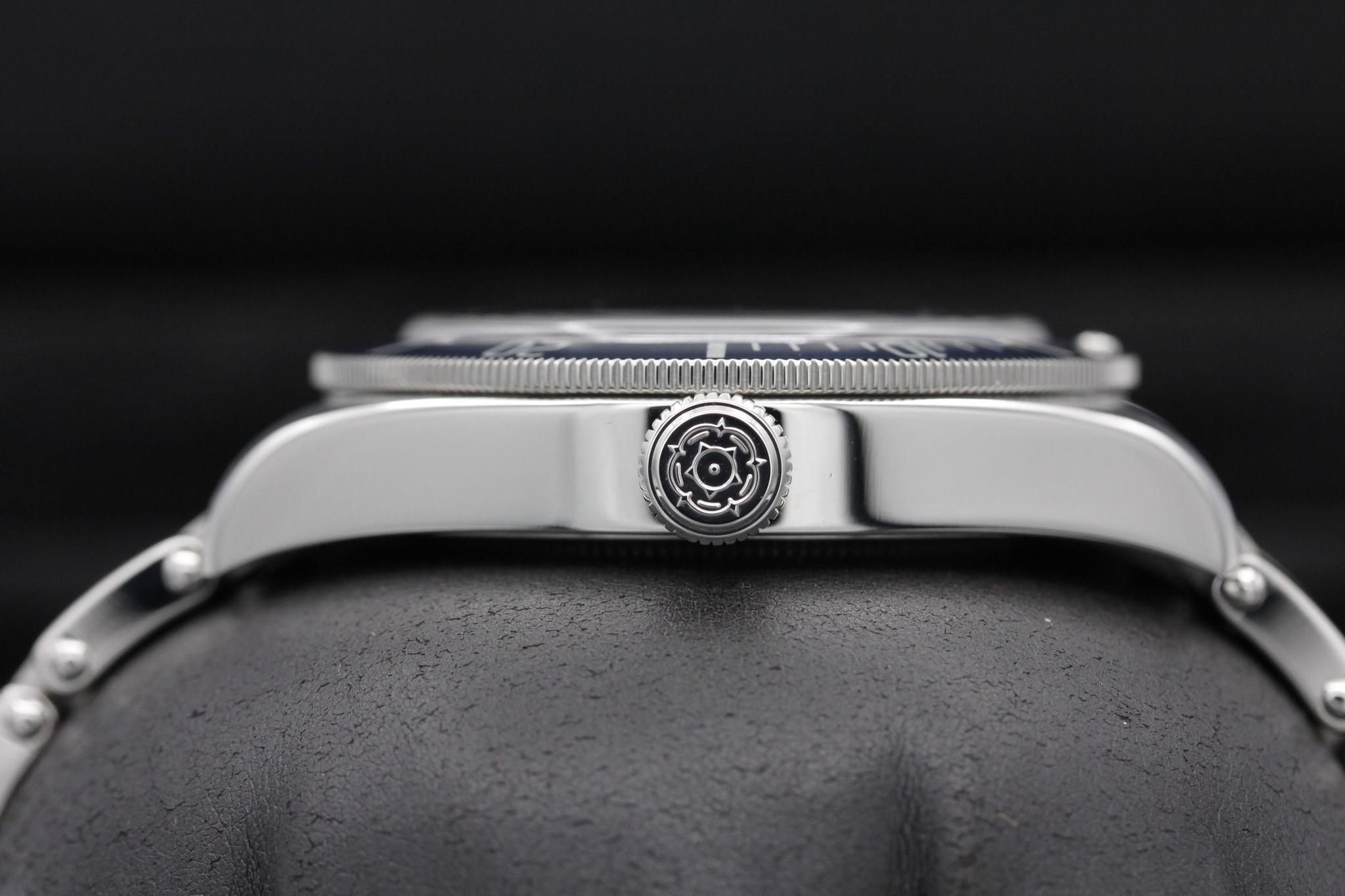 Watch Image 3