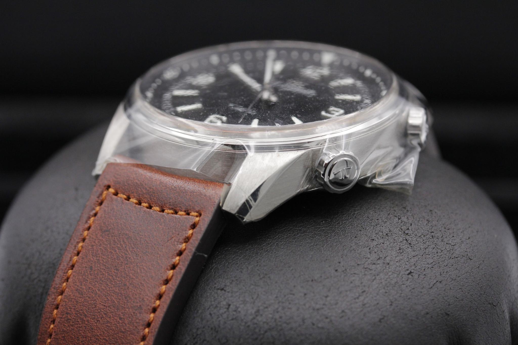 Watch Image 2