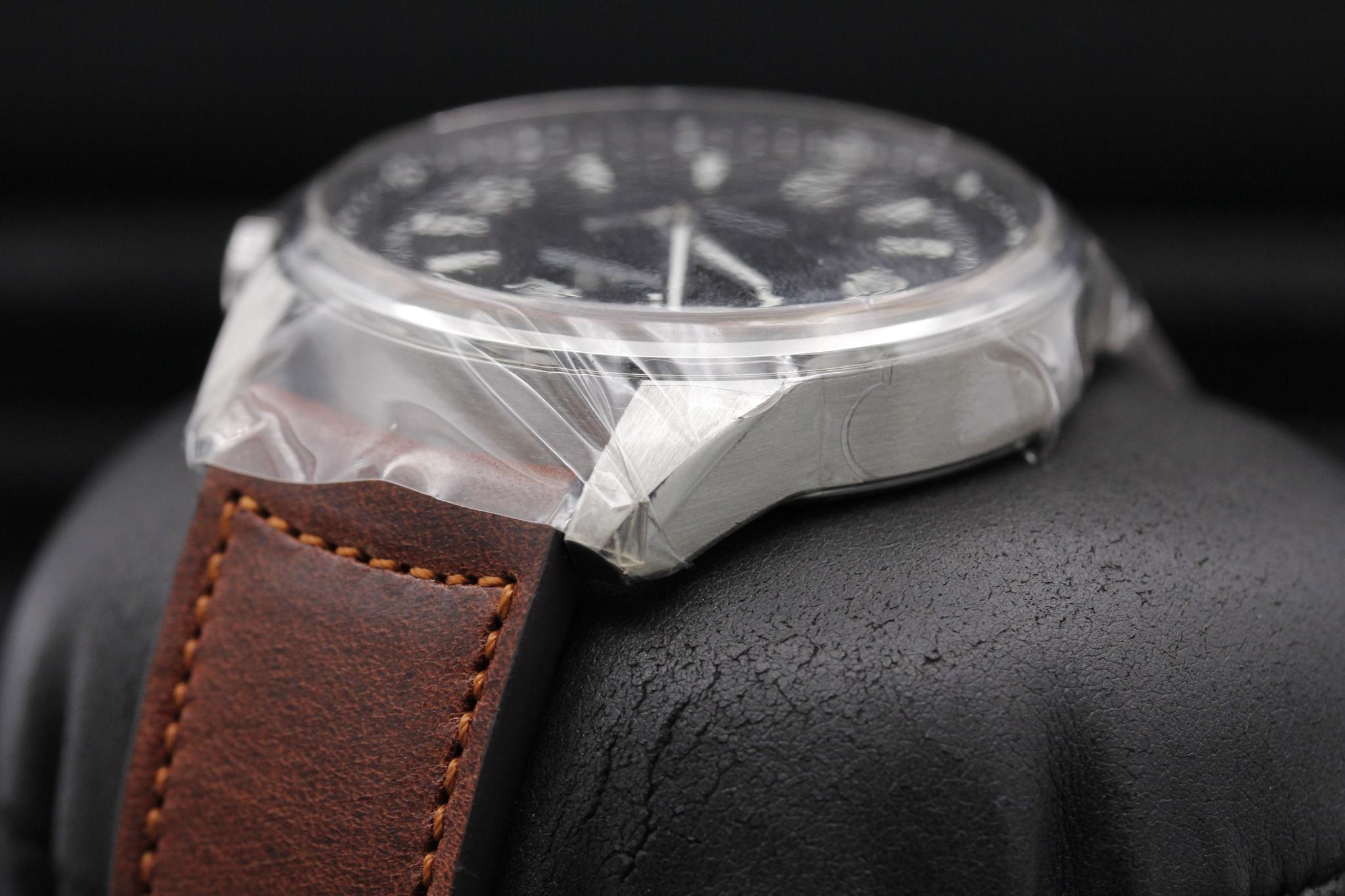 Watch Image 5