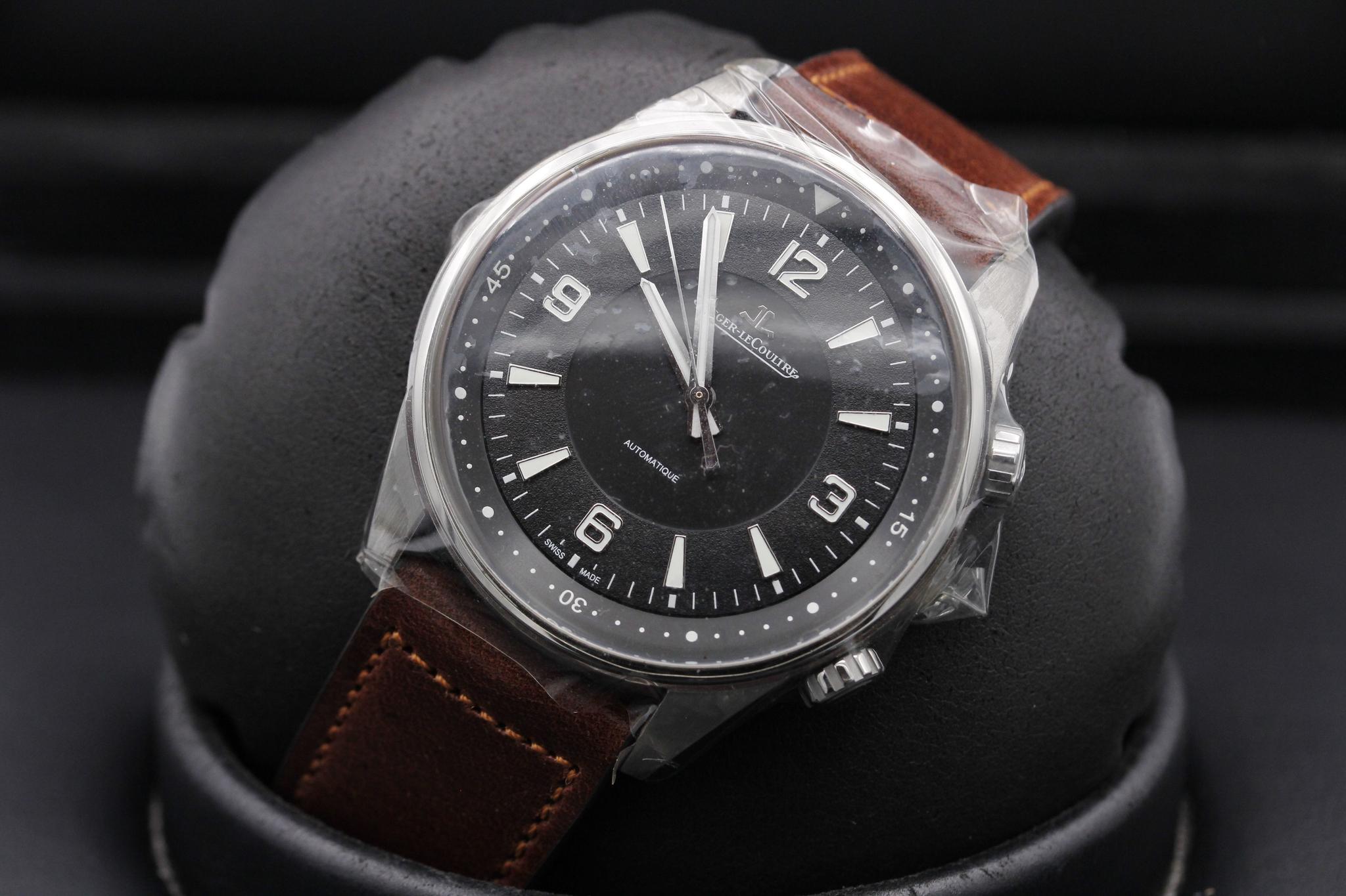 Watch Image 9