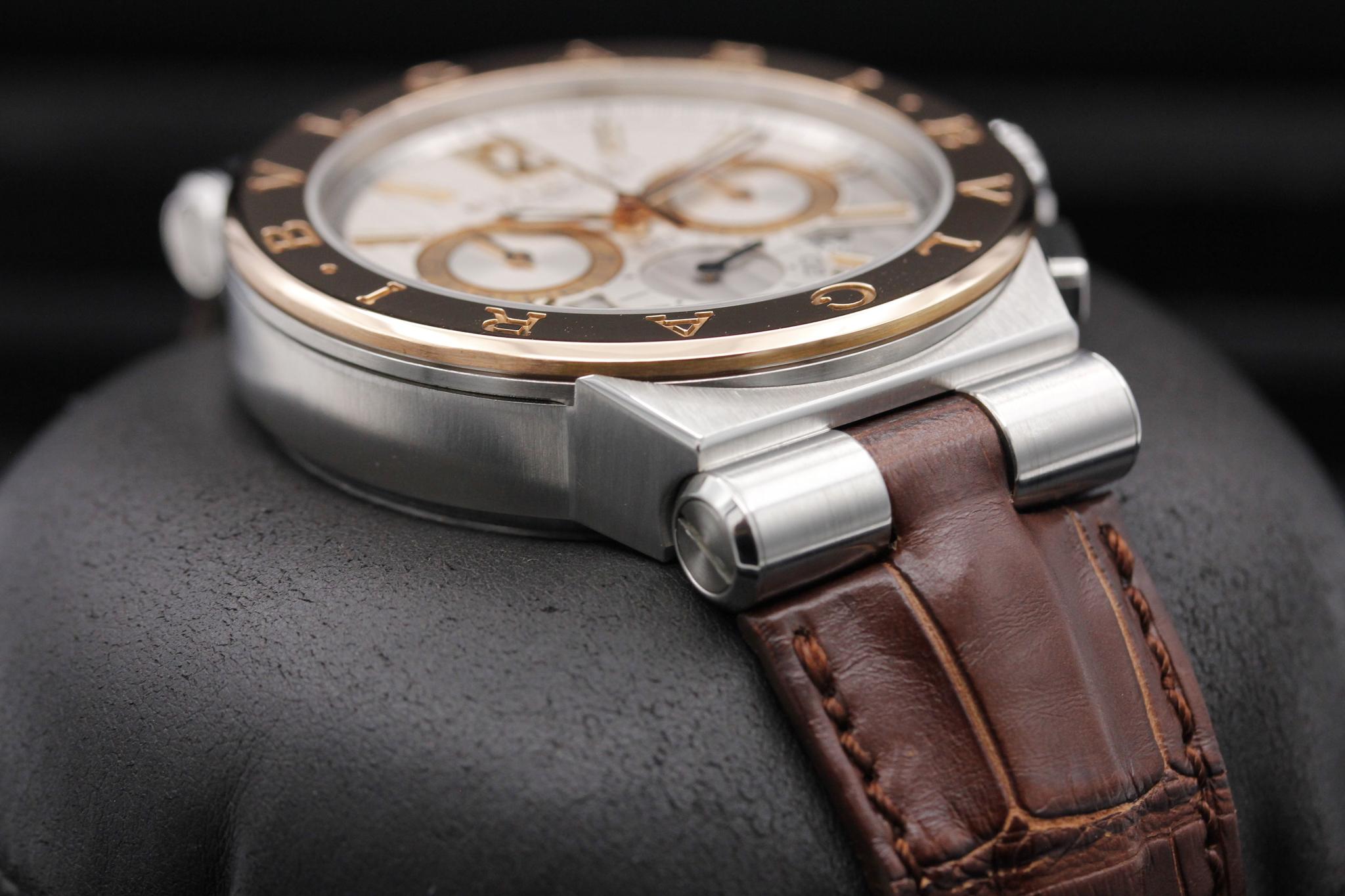 Watch Image 6