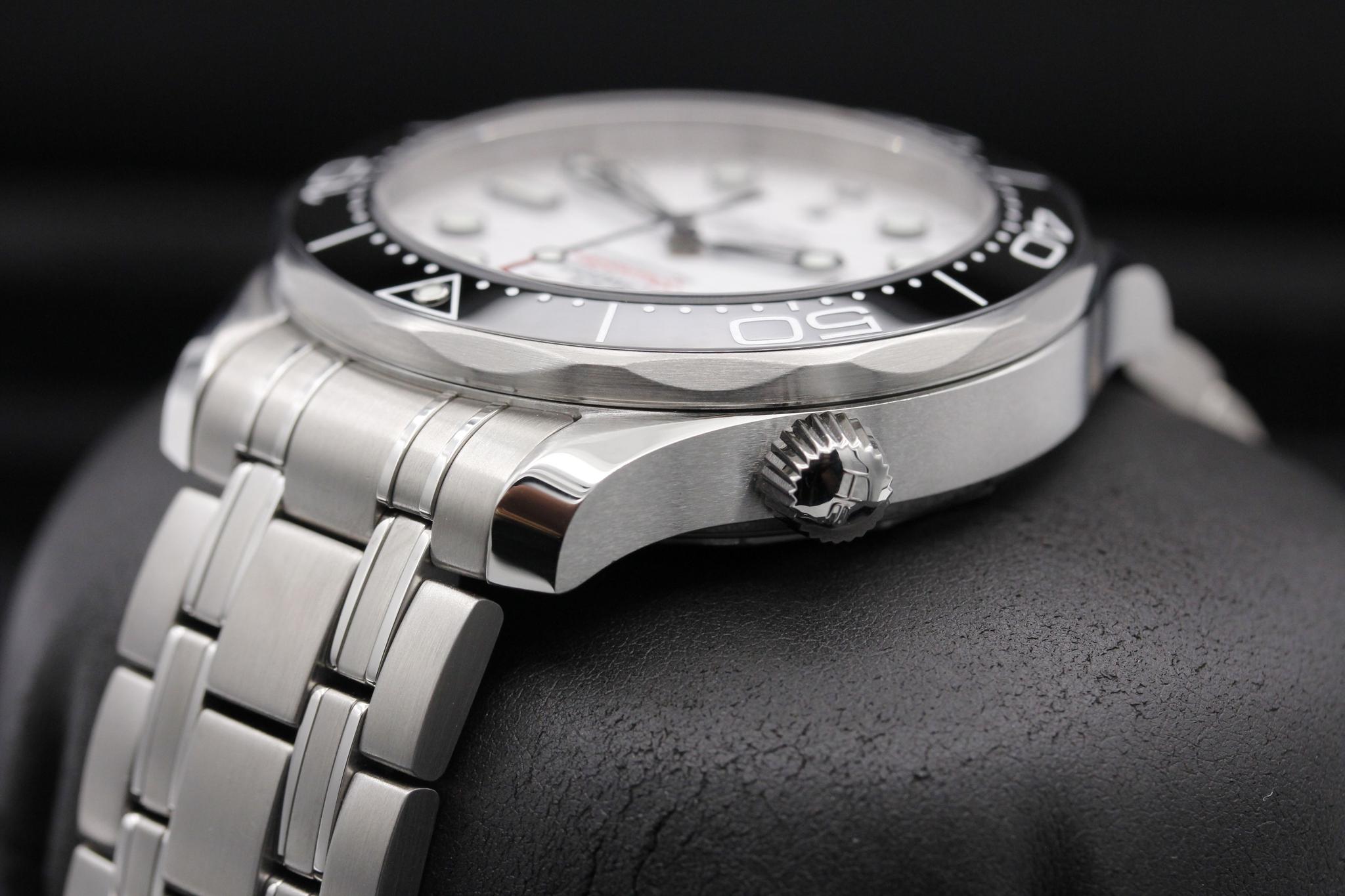 Watch Image 5