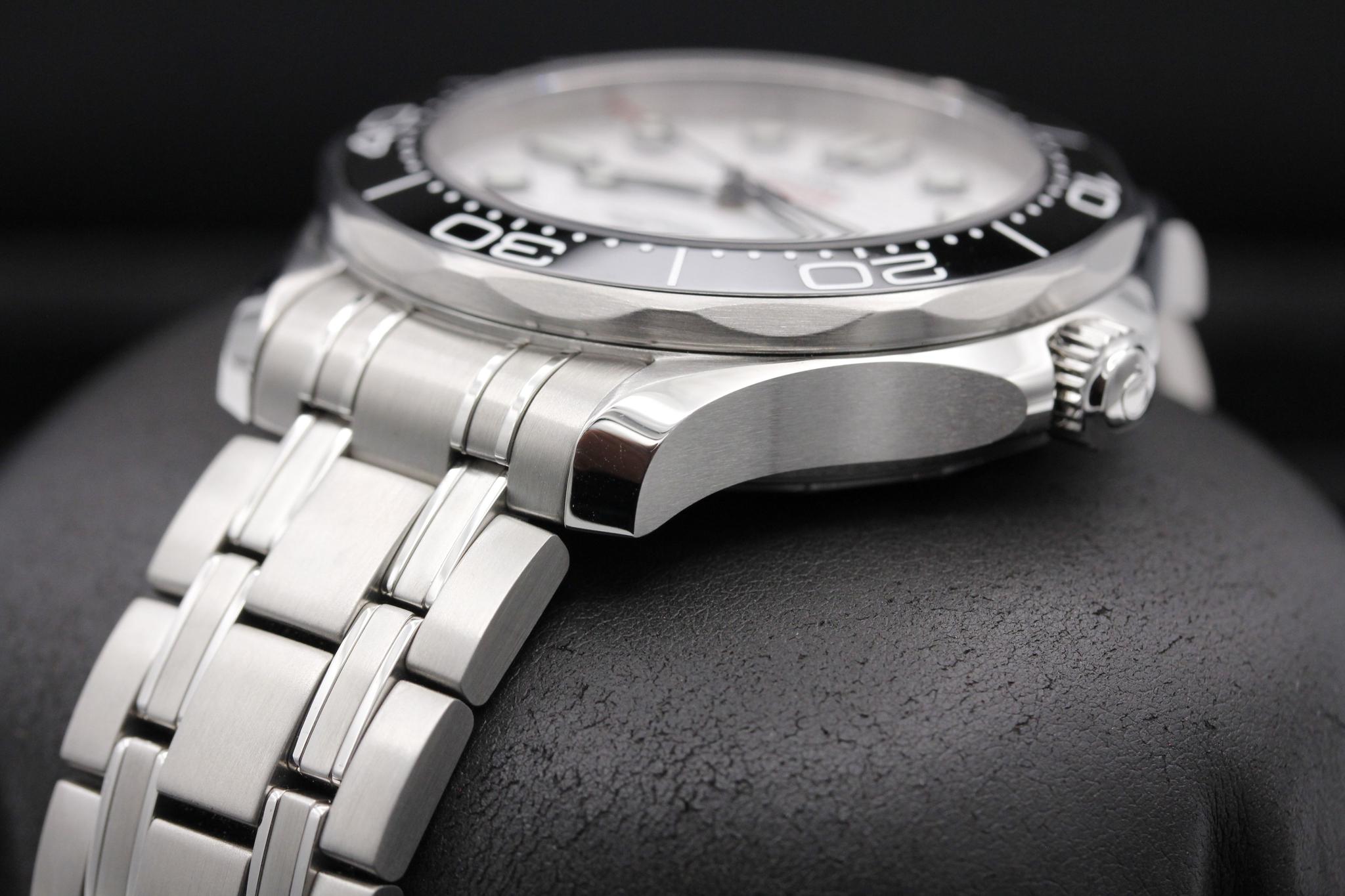 Watch Image 2