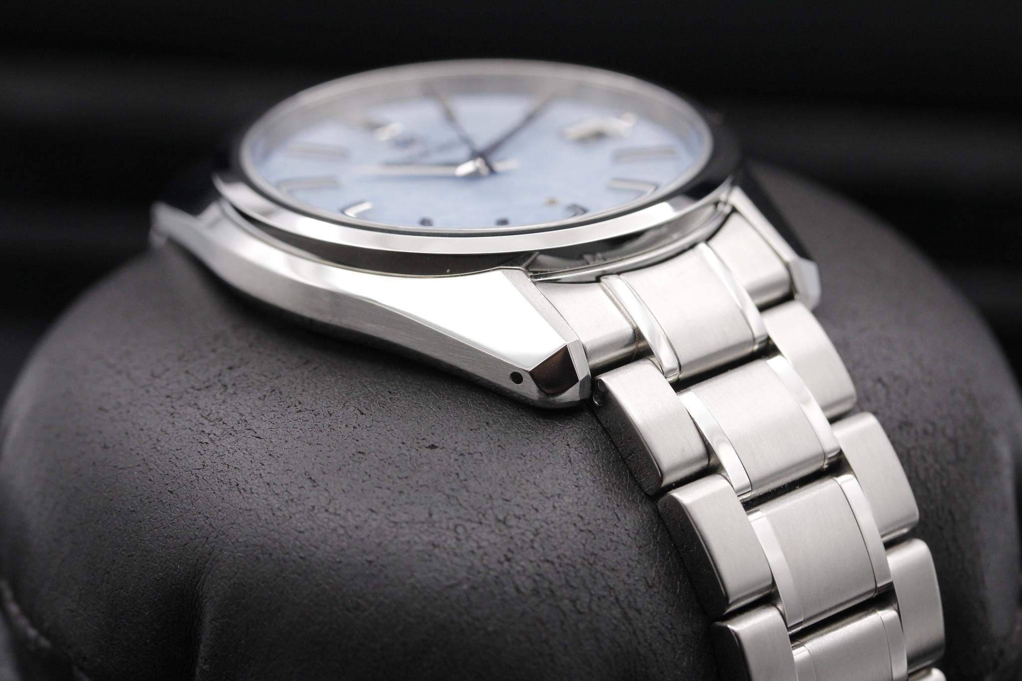 Watch Image 6