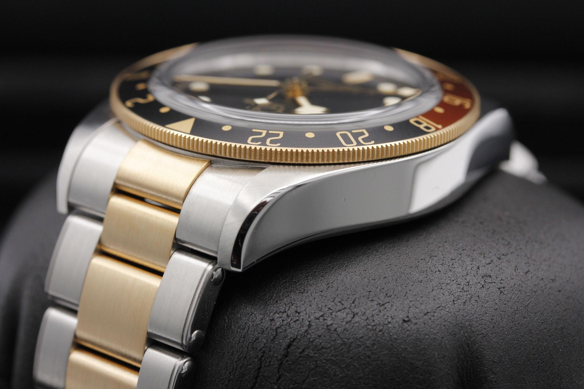 Watch Image 5