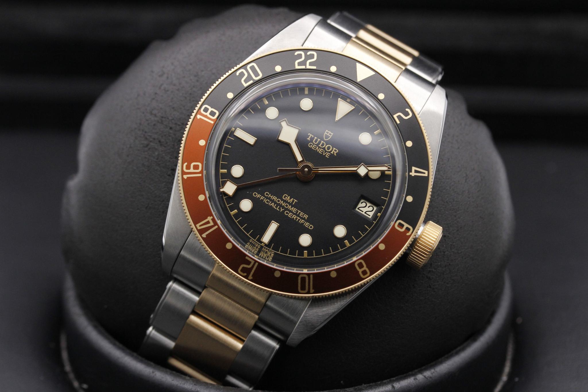 Watch Image 9