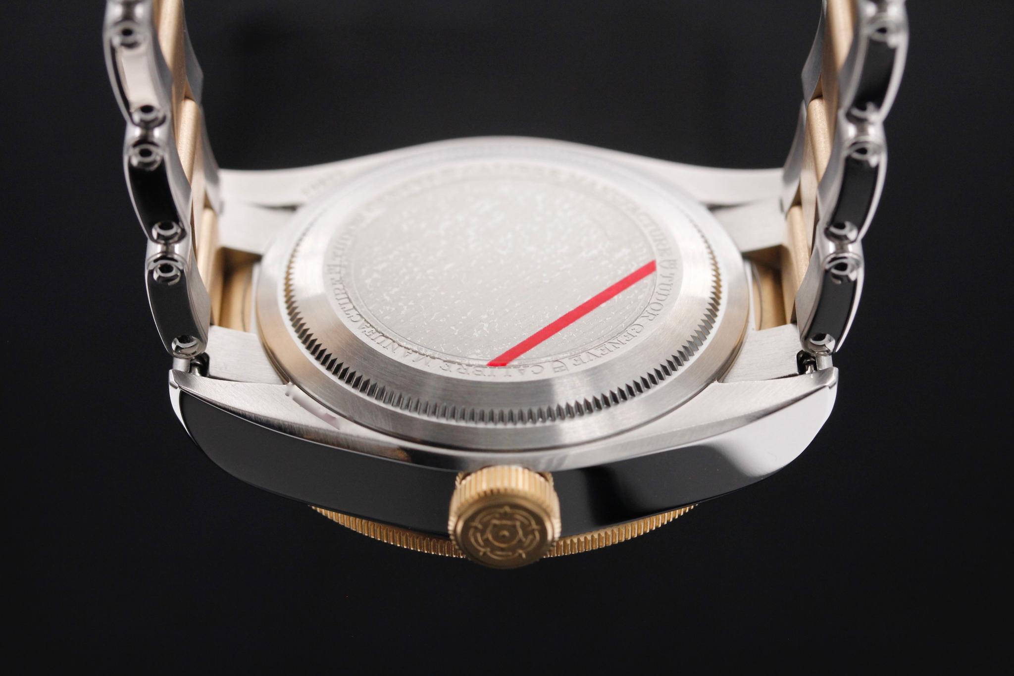 Watch Image 7