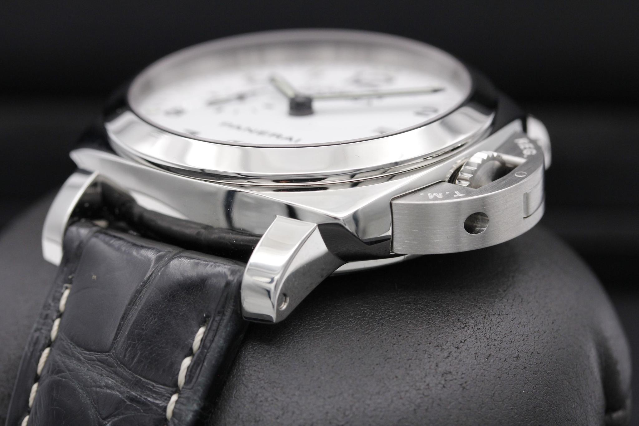 Watch Image 2