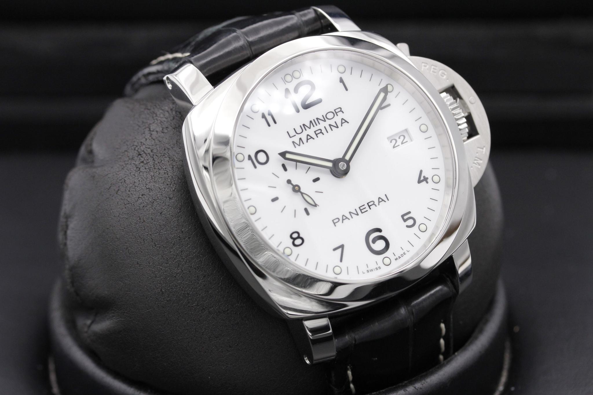 Watch Image 10