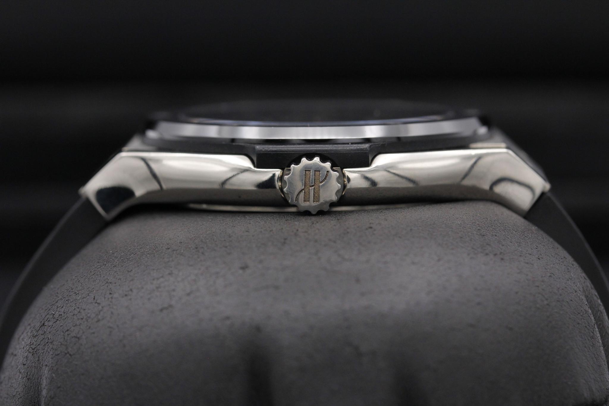 Watch Image 3