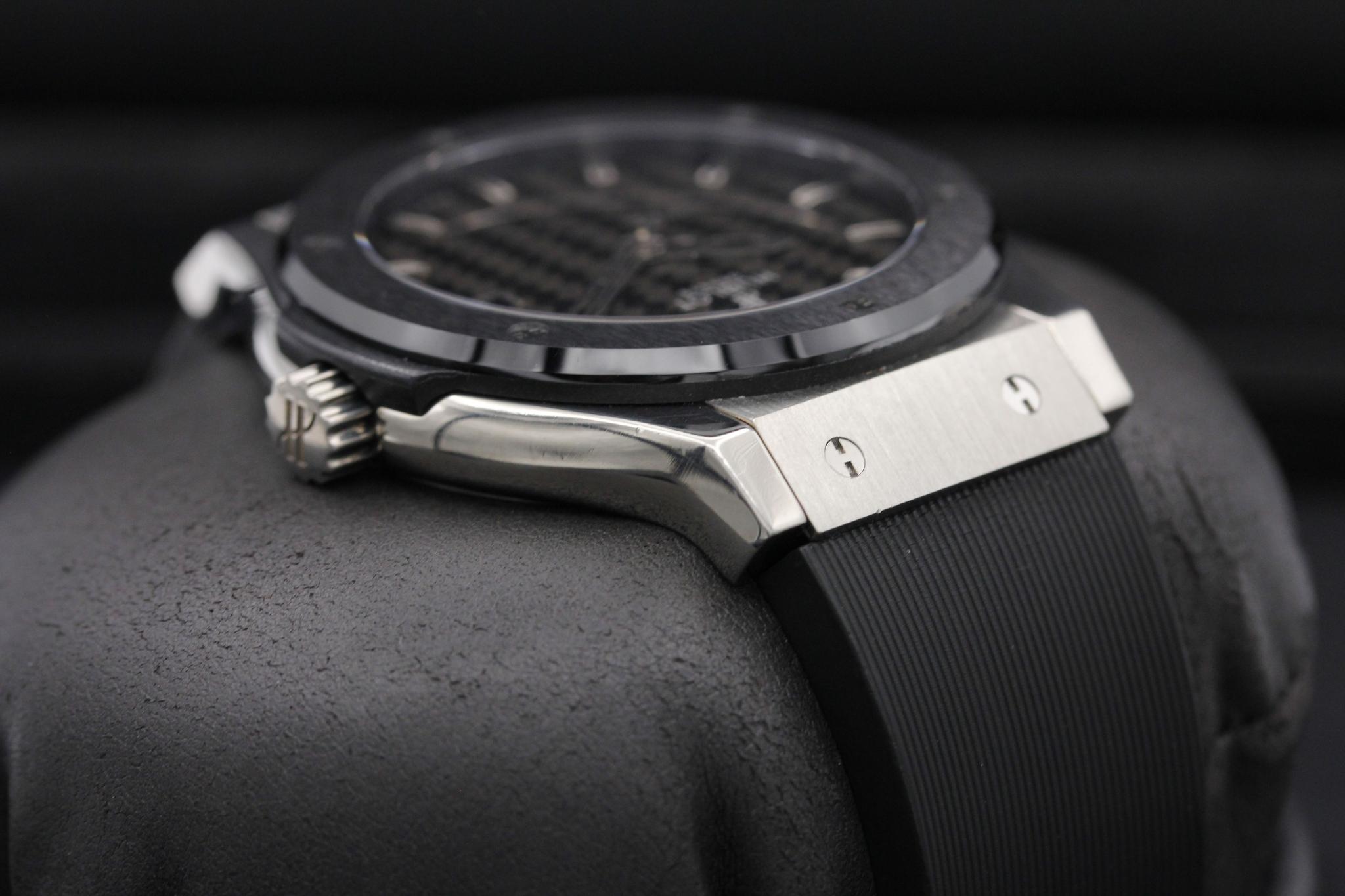 Watch Image 4