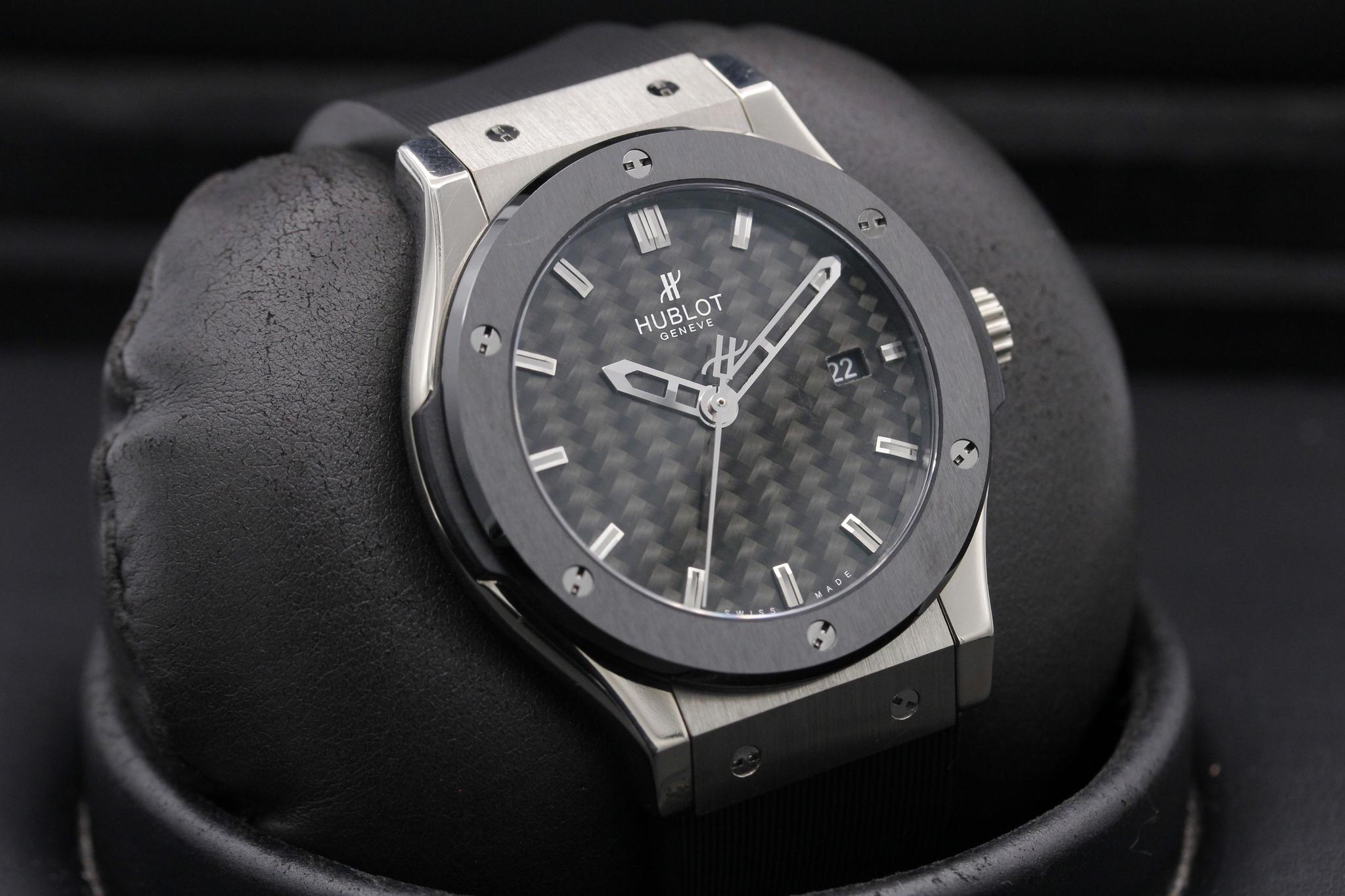 Watch Image 10
