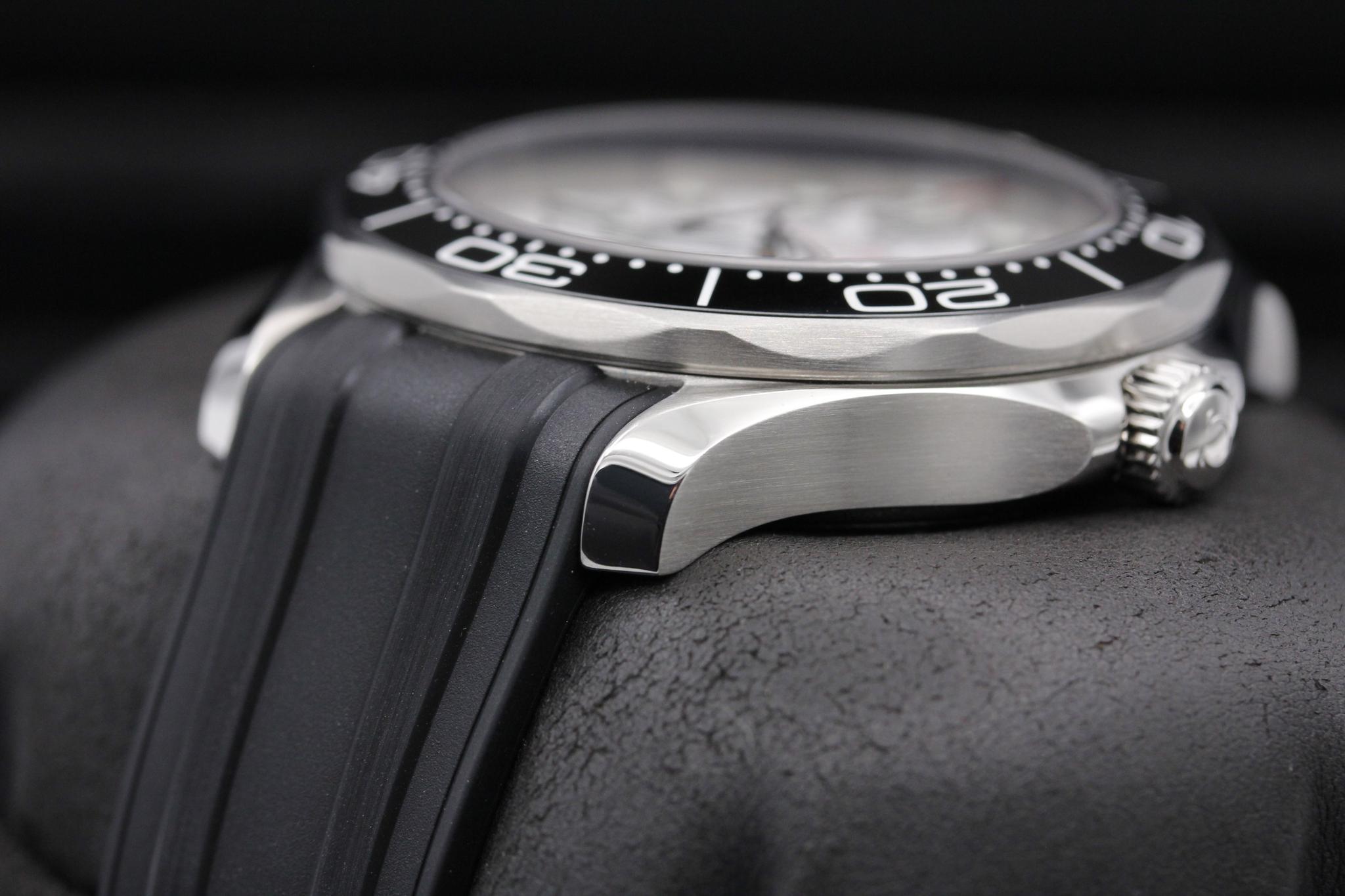 Watch Image 2