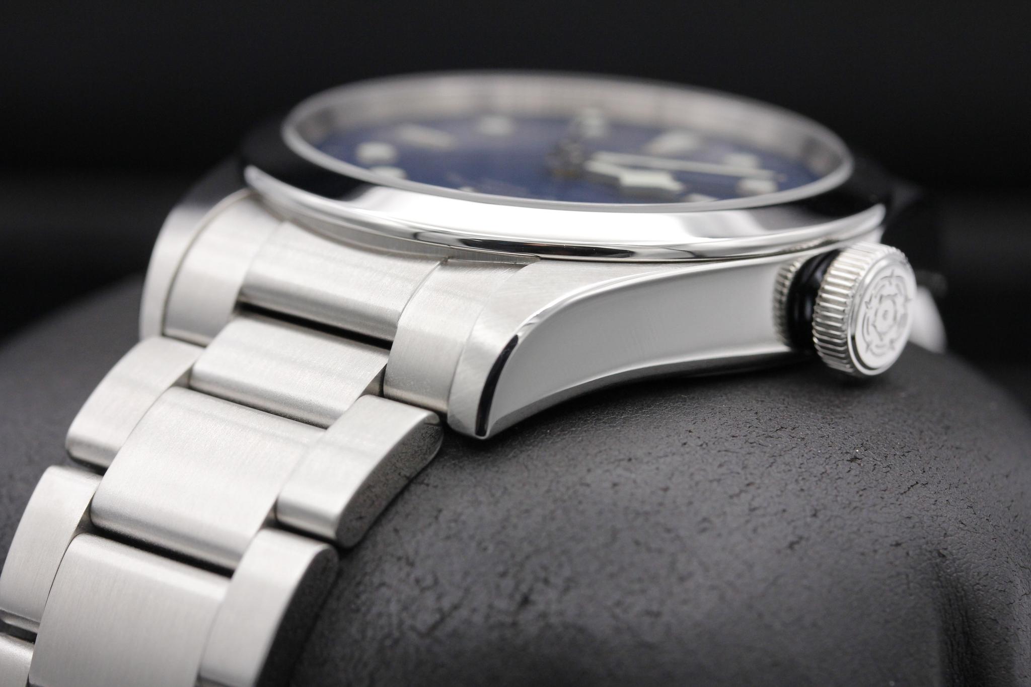 Watch Image 2