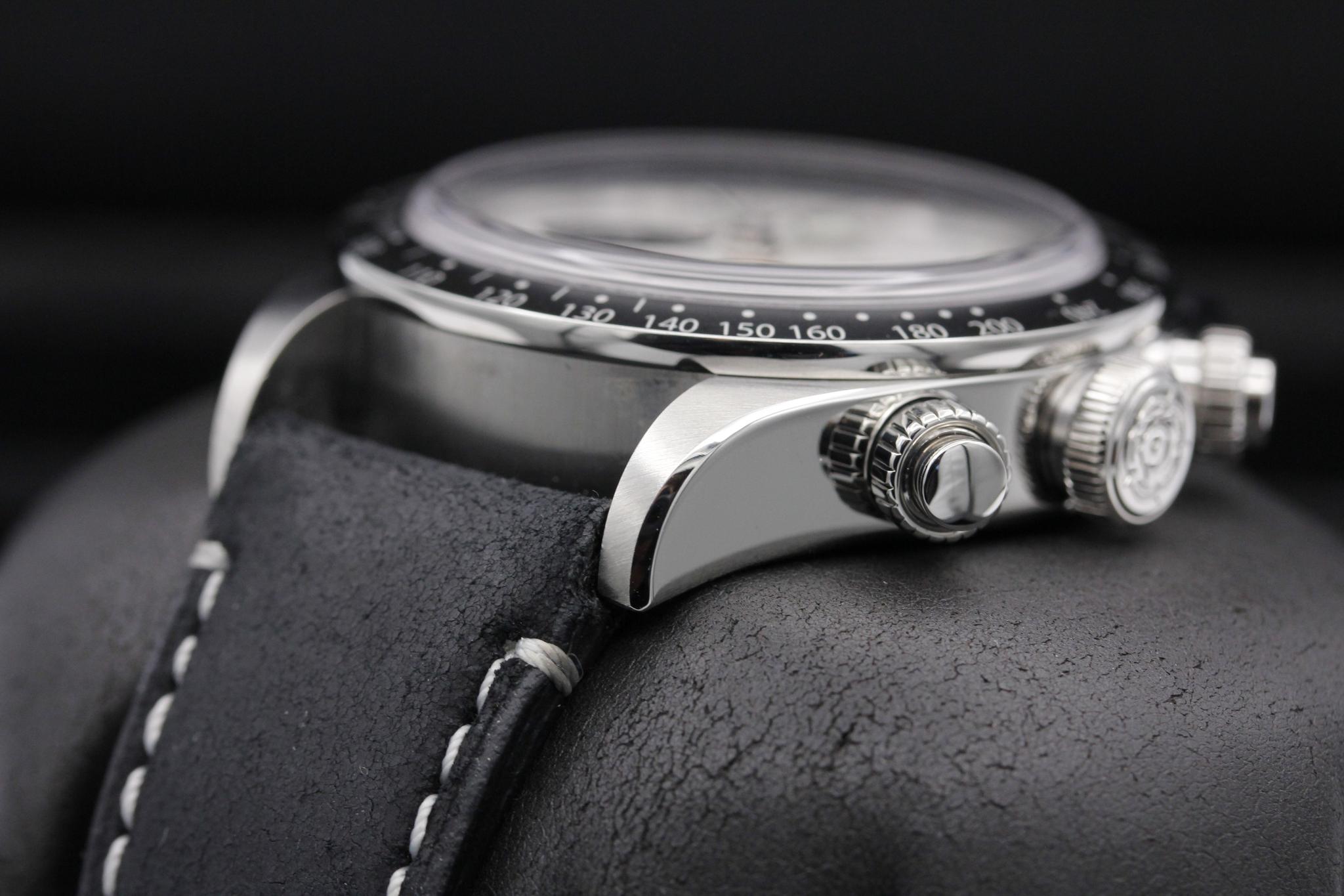 Watch Image 2
