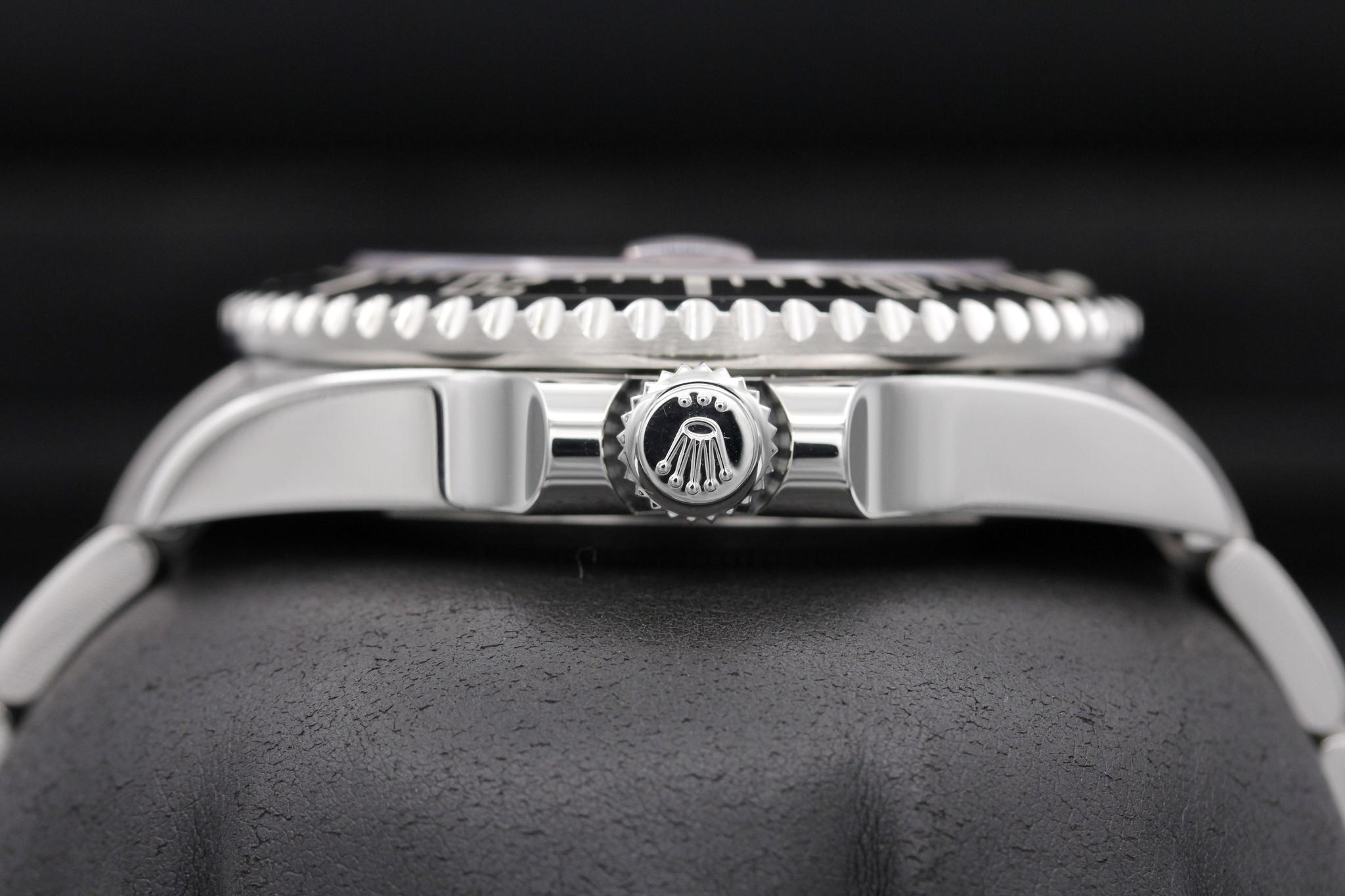 Watch Image 3
