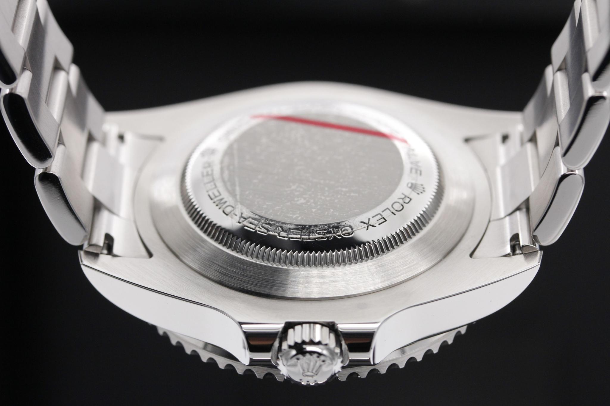 Watch Image 7