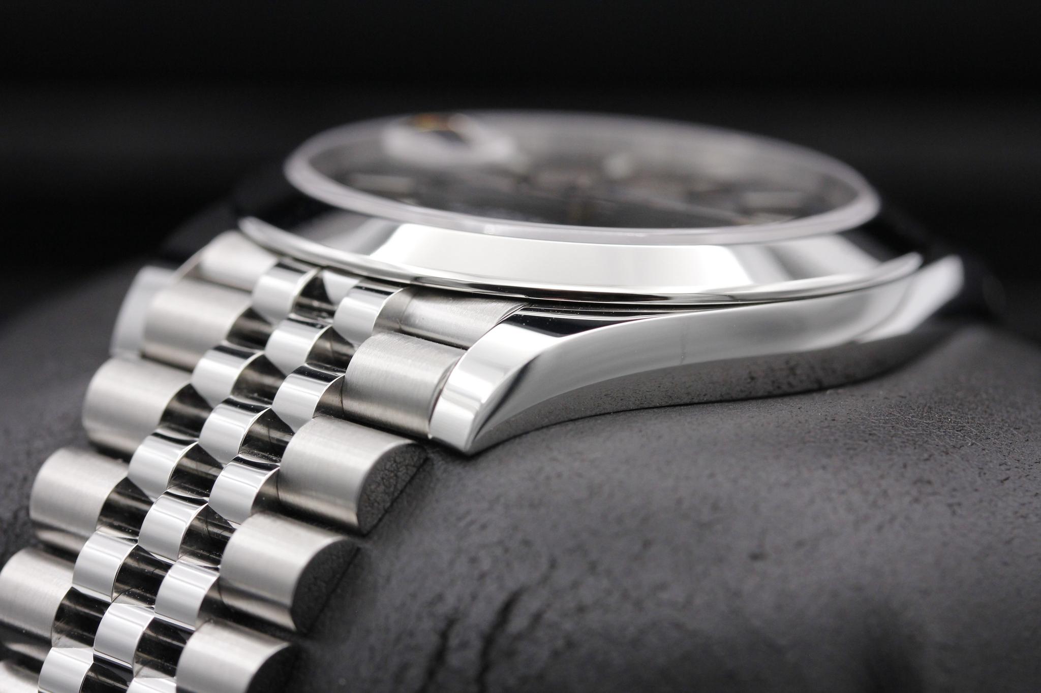 Watch Image 5